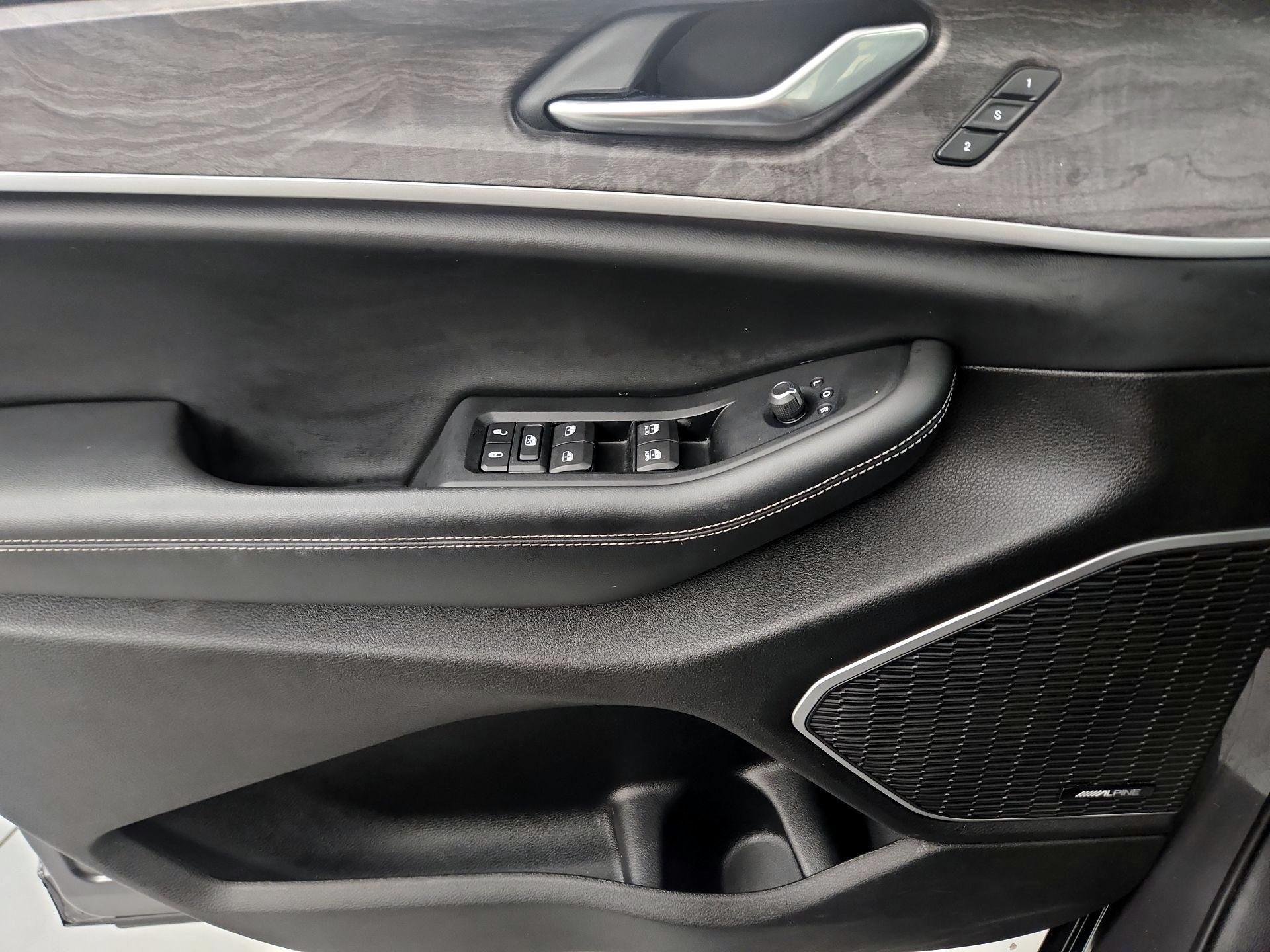 Thumbnail: 2022 Jeep Grand Cherokee - 10