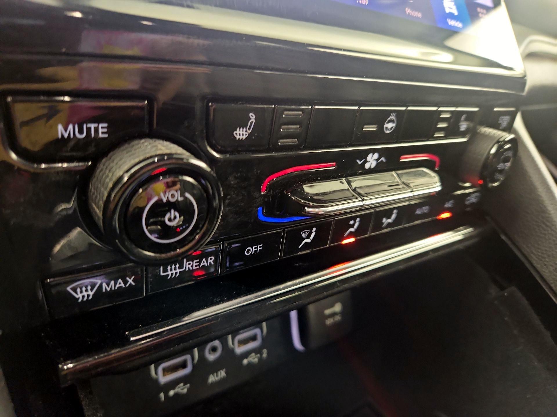 Thumbnail: 2022 Jeep Grand Cherokee - 15