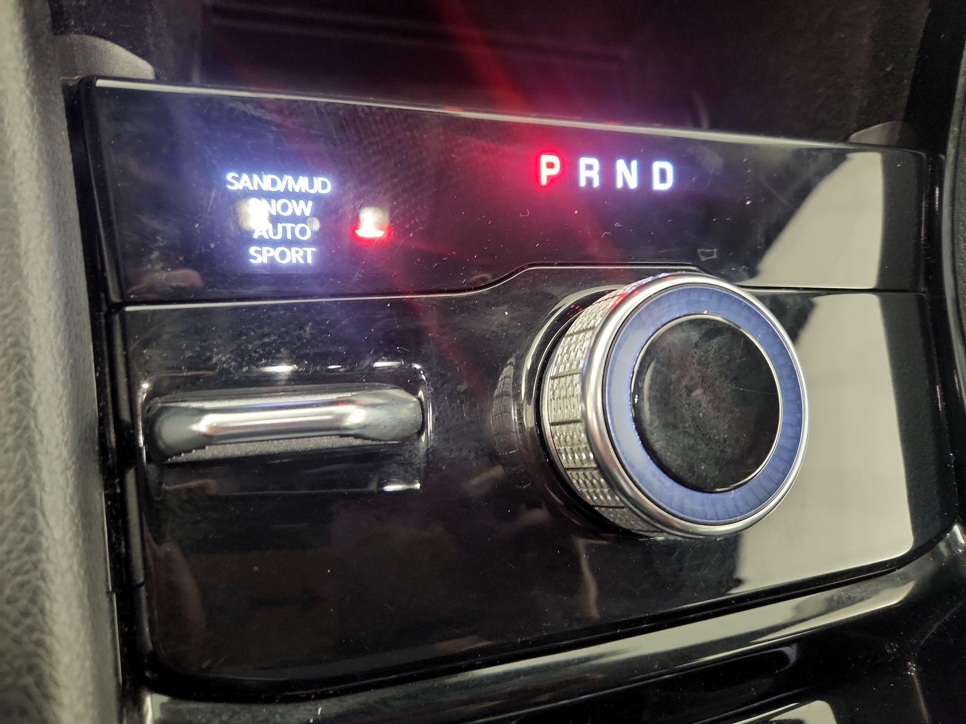 Thumbnail: 2022 Jeep Grand Cherokee - 16