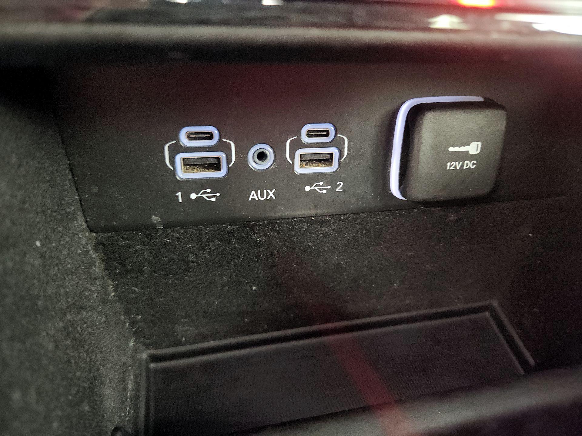 Thumbnail: 2022 Jeep Grand Cherokee - 17