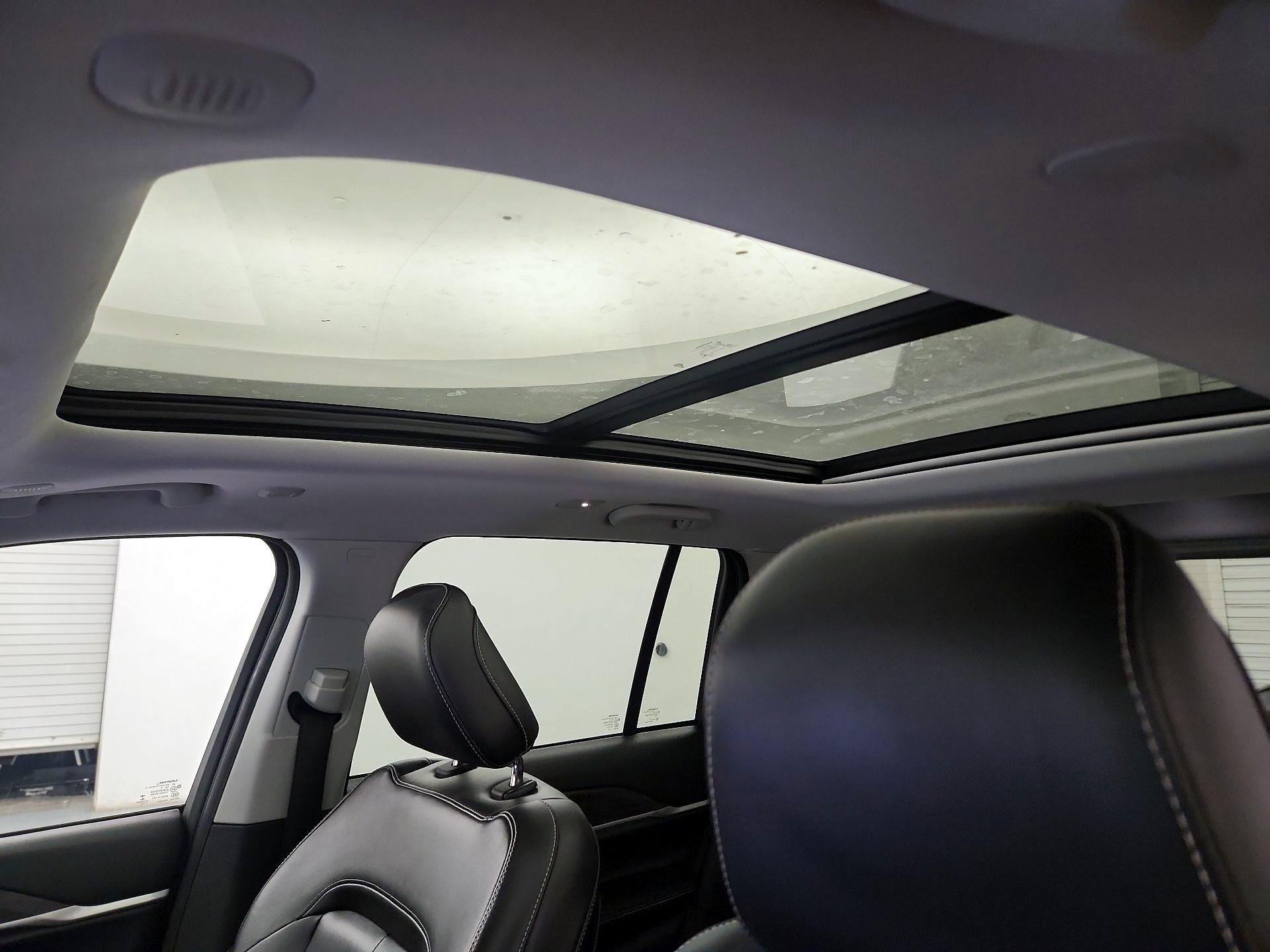 Thumbnail: 2022 Jeep Grand Cherokee - 18