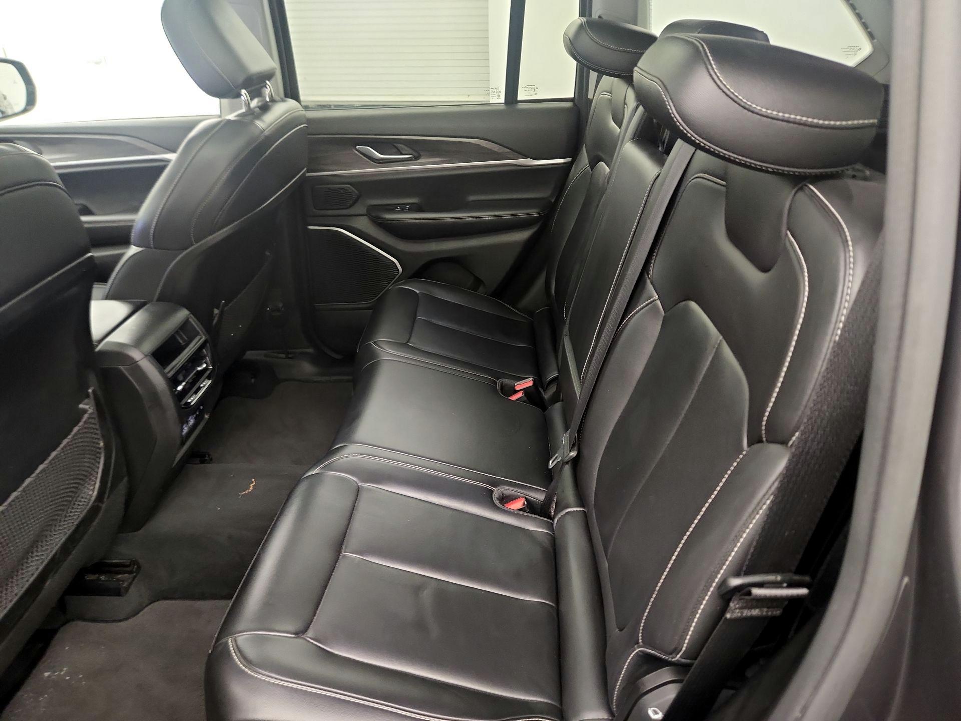 Thumbnail: 2022 Jeep Grand Cherokee - 19