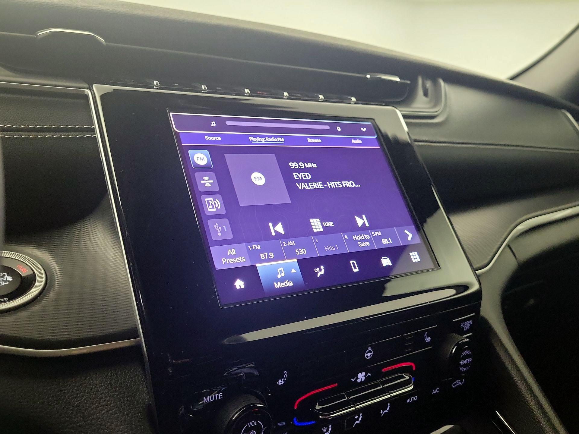 Thumbnail: 2023 Jeep Grand Cherokee - 13