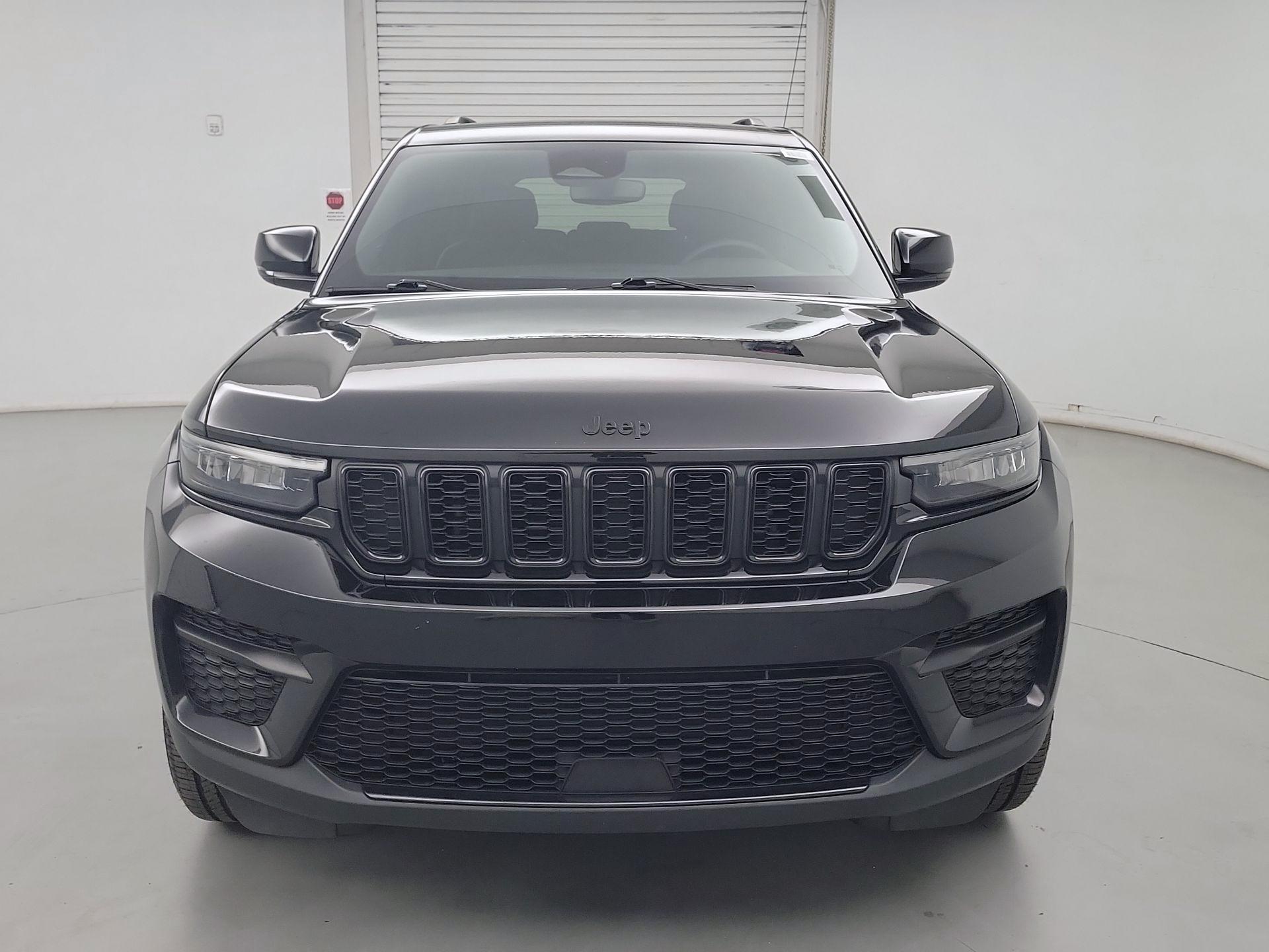 Thumbnail: 2023 Jeep Grand Cherokee - 2