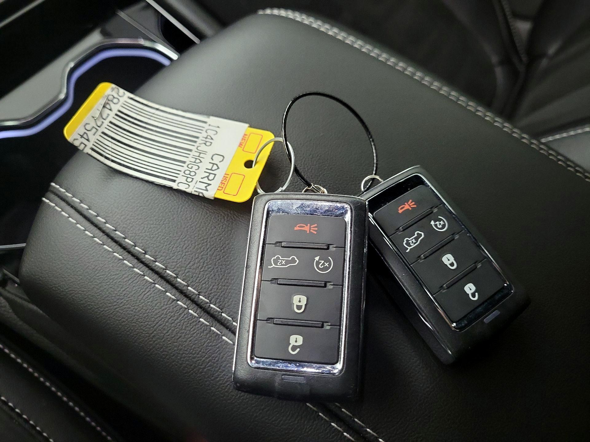 Thumbnail: 2023 Jeep Grand Cherokee - 20