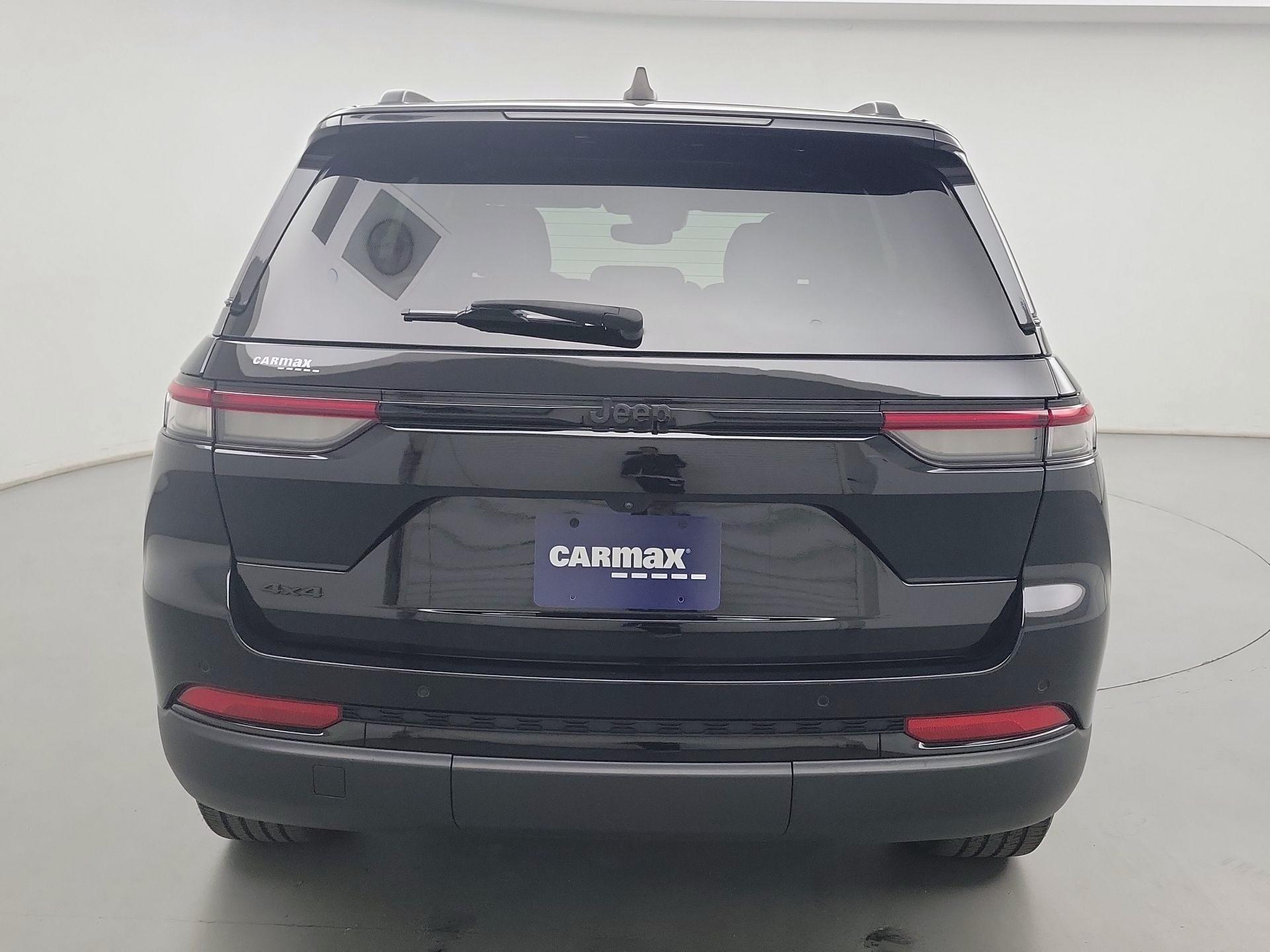 Thumbnail: 2023 Jeep Grand Cherokee - 6