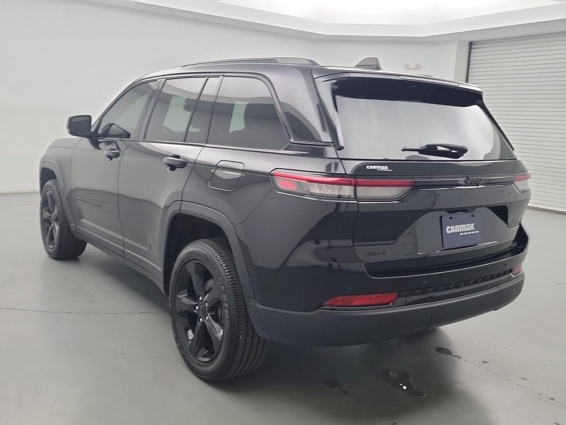Thumbnail: 2023 Jeep Grand Cherokee - 7