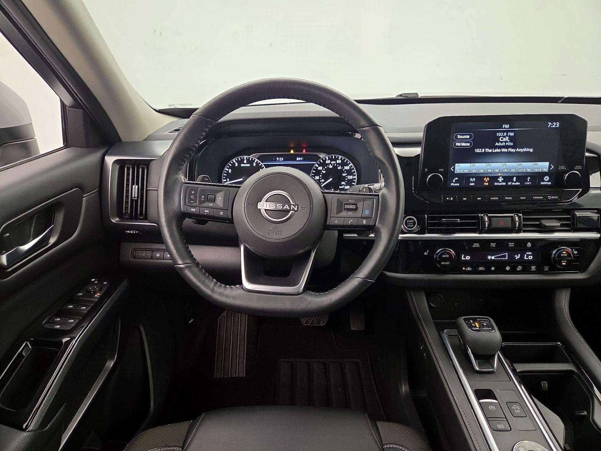 Thumbnail: 2023 Nissan Pathfinder - 10