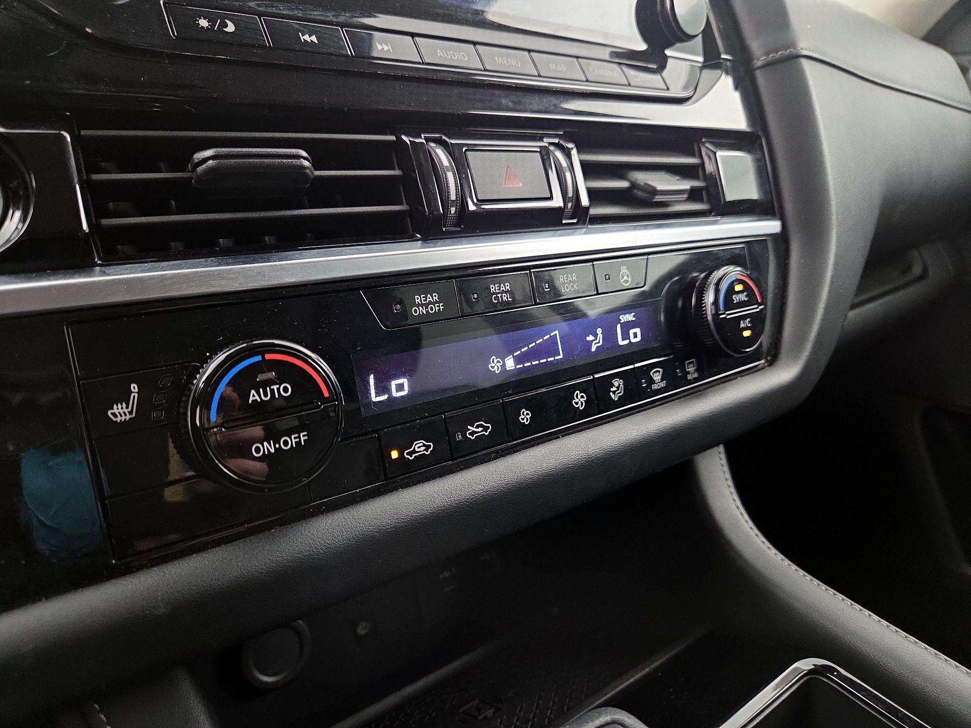 Thumbnail: 2023 Nissan Pathfinder - 16