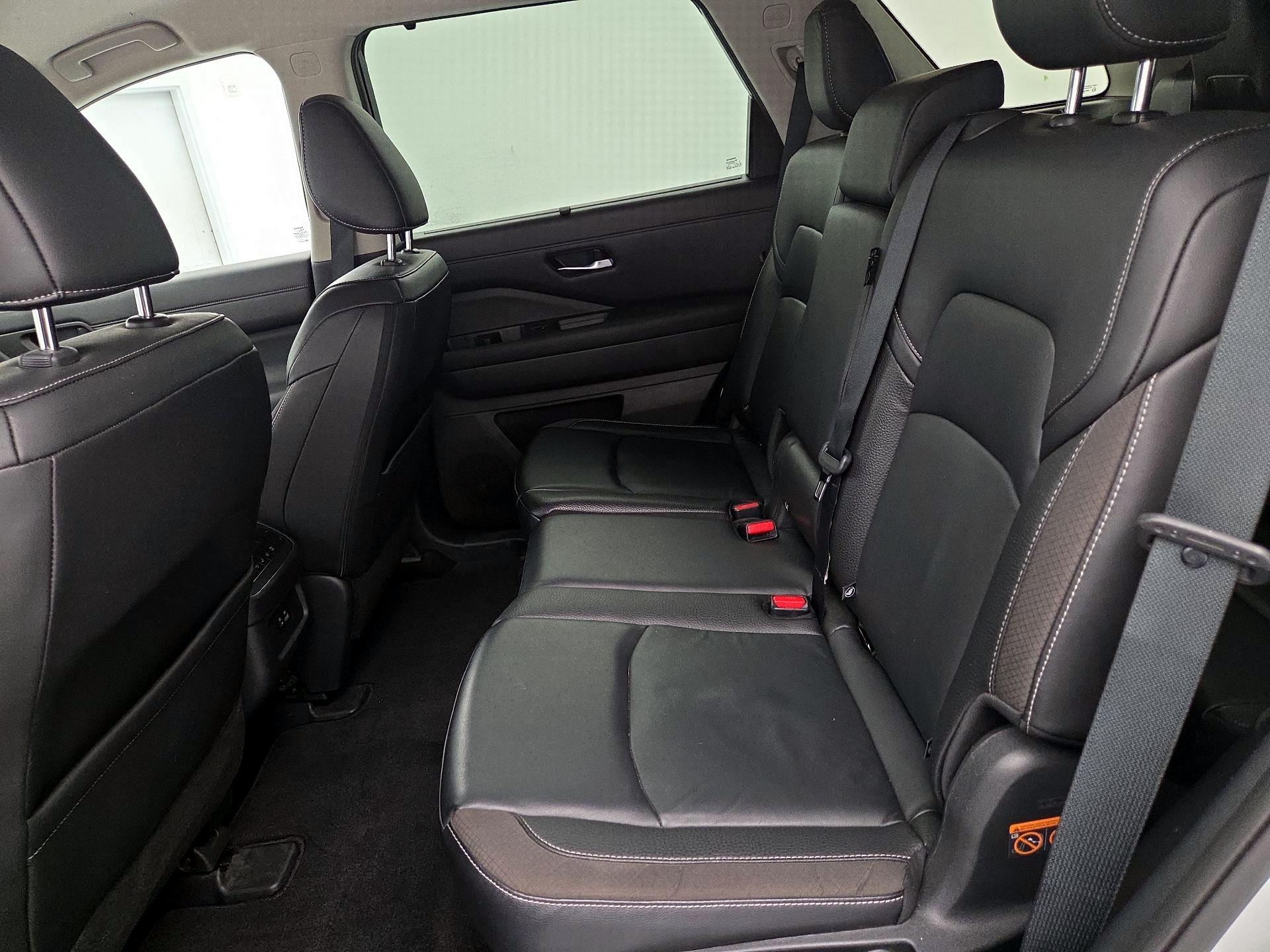 Thumbnail: 2023 Nissan Pathfinder - 19