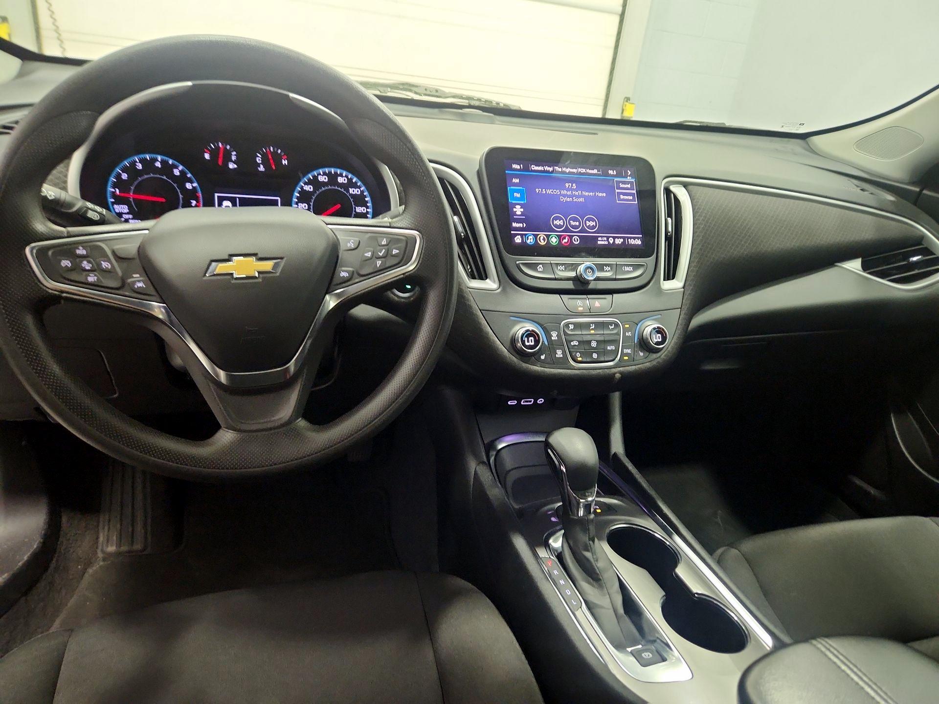 Thumbnail: 2024 Chevrolet Malibu - 9