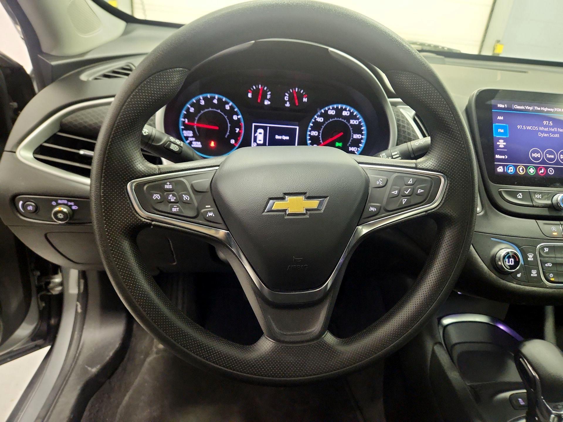 Thumbnail: 2024 Chevrolet Malibu - 10