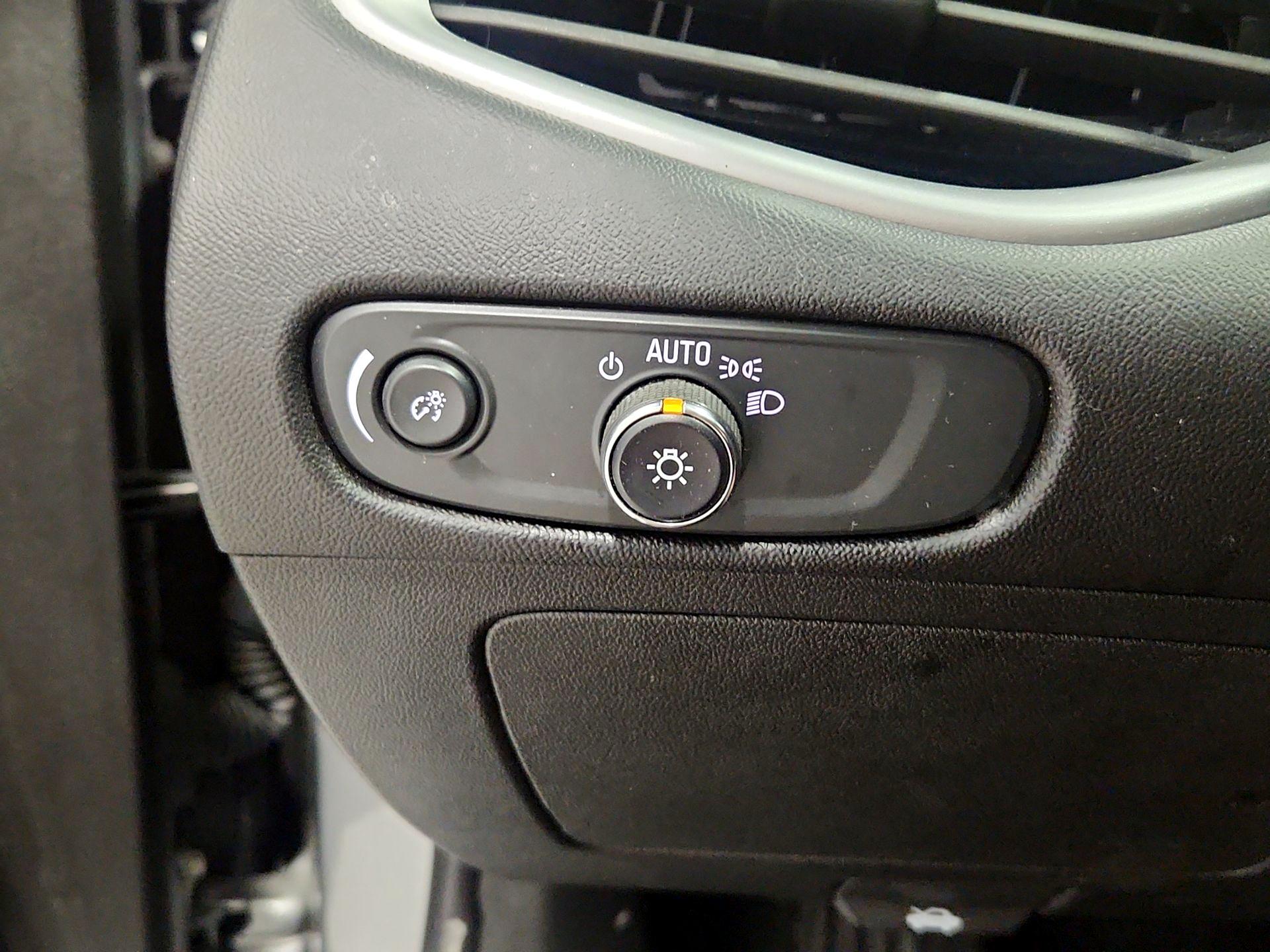 Thumbnail: 2024 Chevrolet Malibu - 13