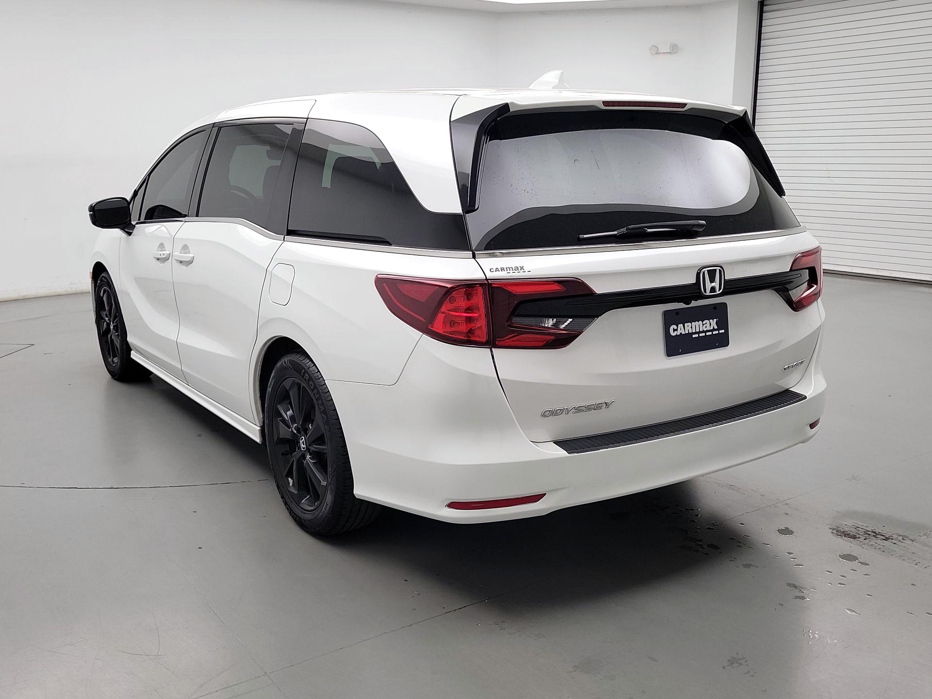 Thumbnail: 2023 Honda Odyssey - 7