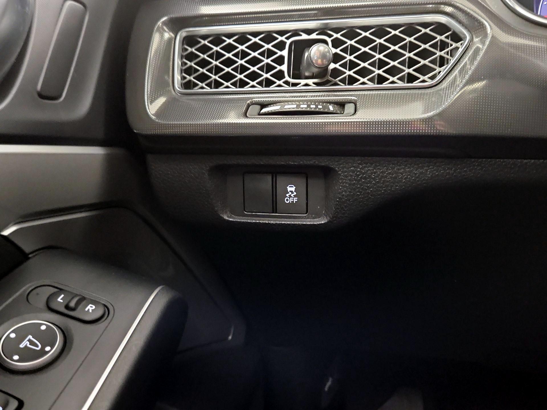 Thumbnail: 2023 Acura Integra - 11