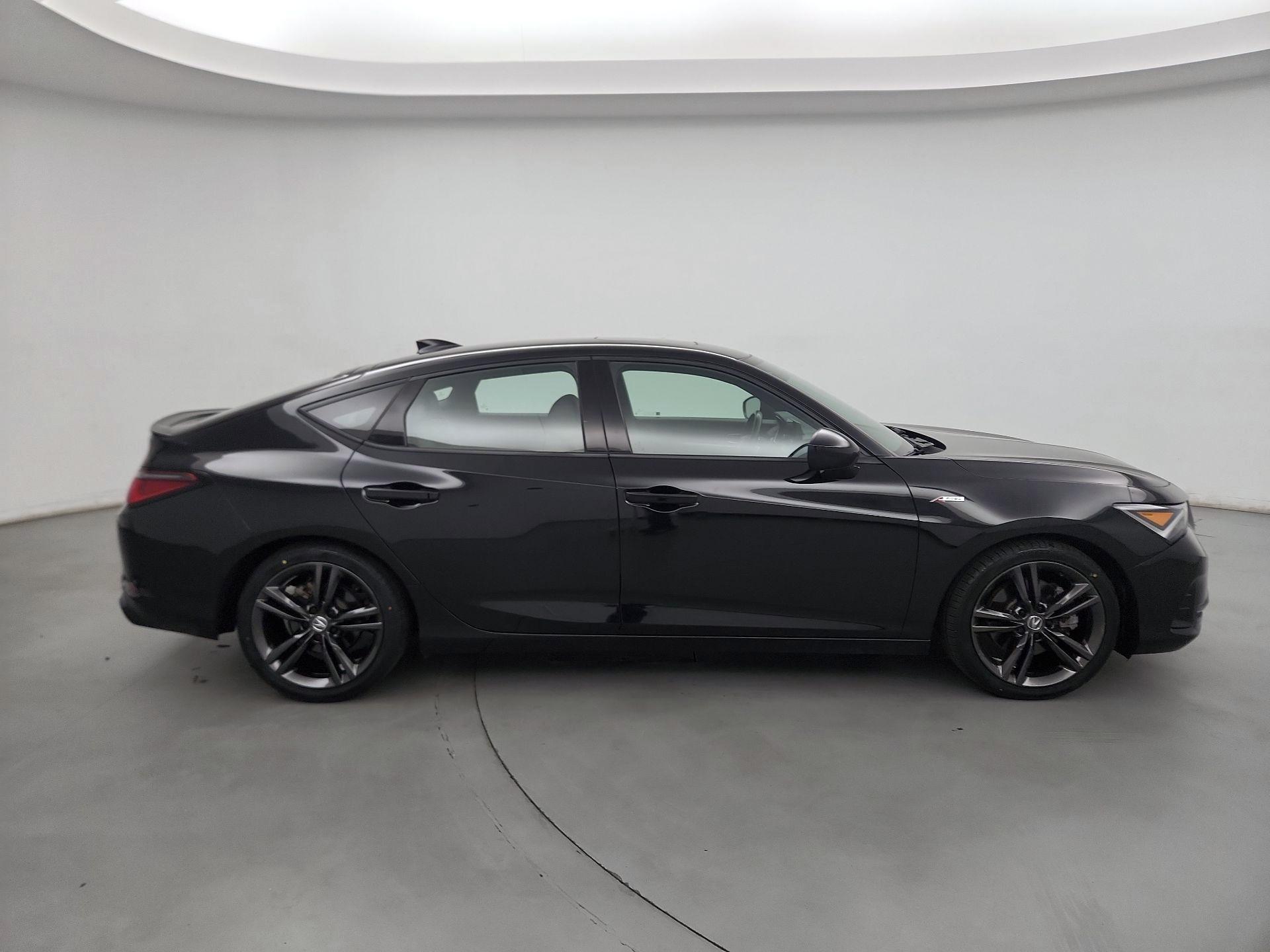 Thumbnail: 2023 Acura Integra - 4