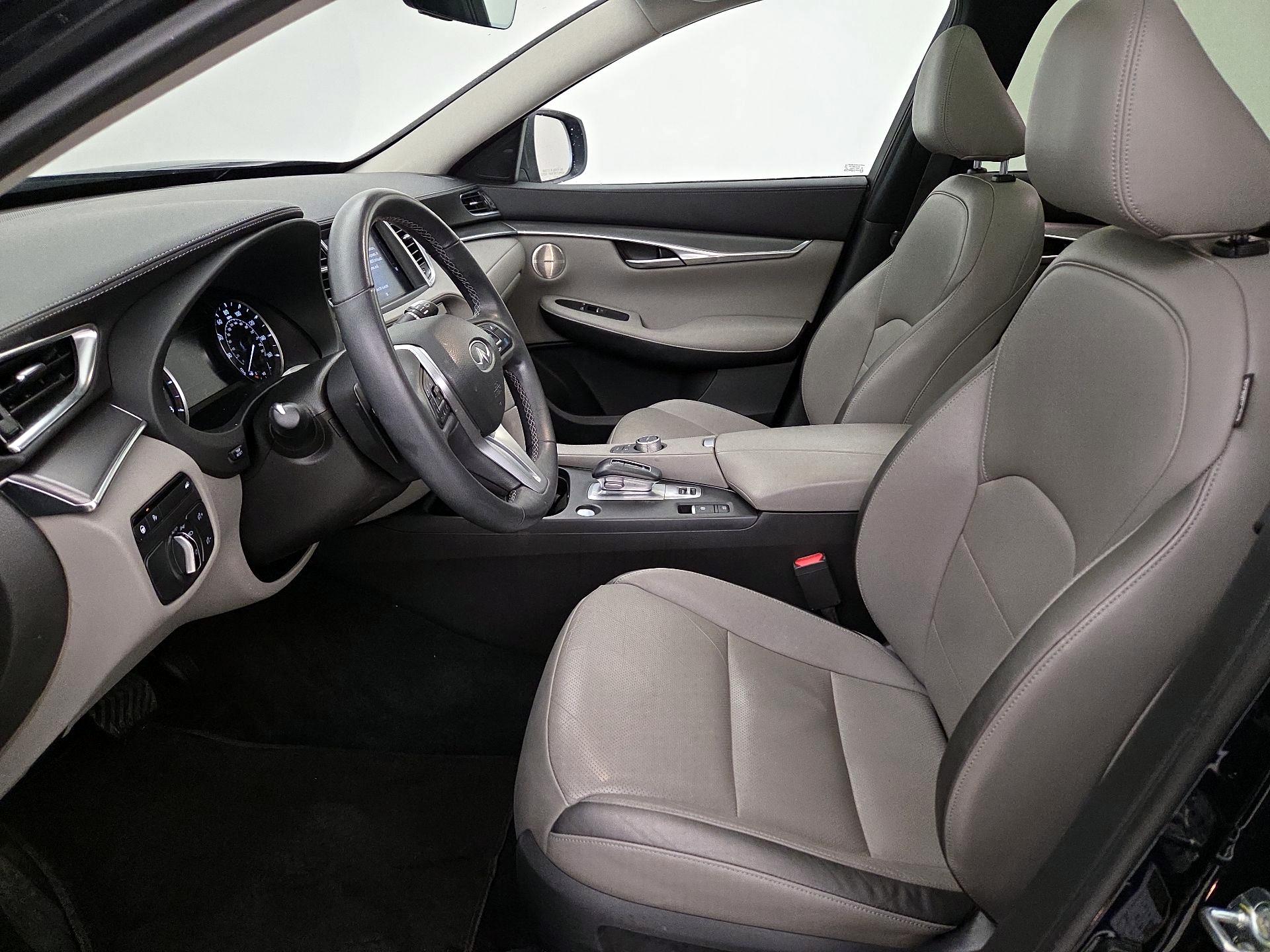 Thumbnail: 2023 INFINITI QX50 - 11