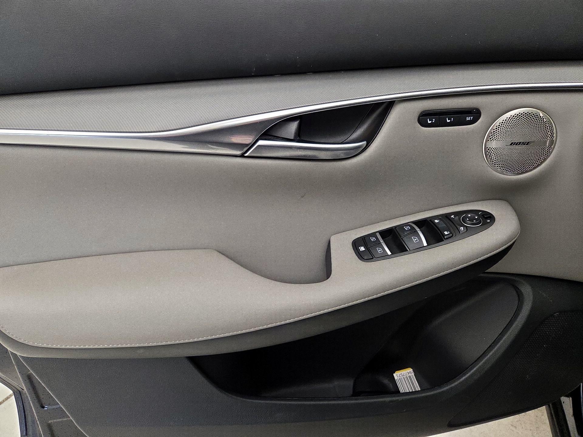 Thumbnail: 2023 INFINITI QX50 - 12