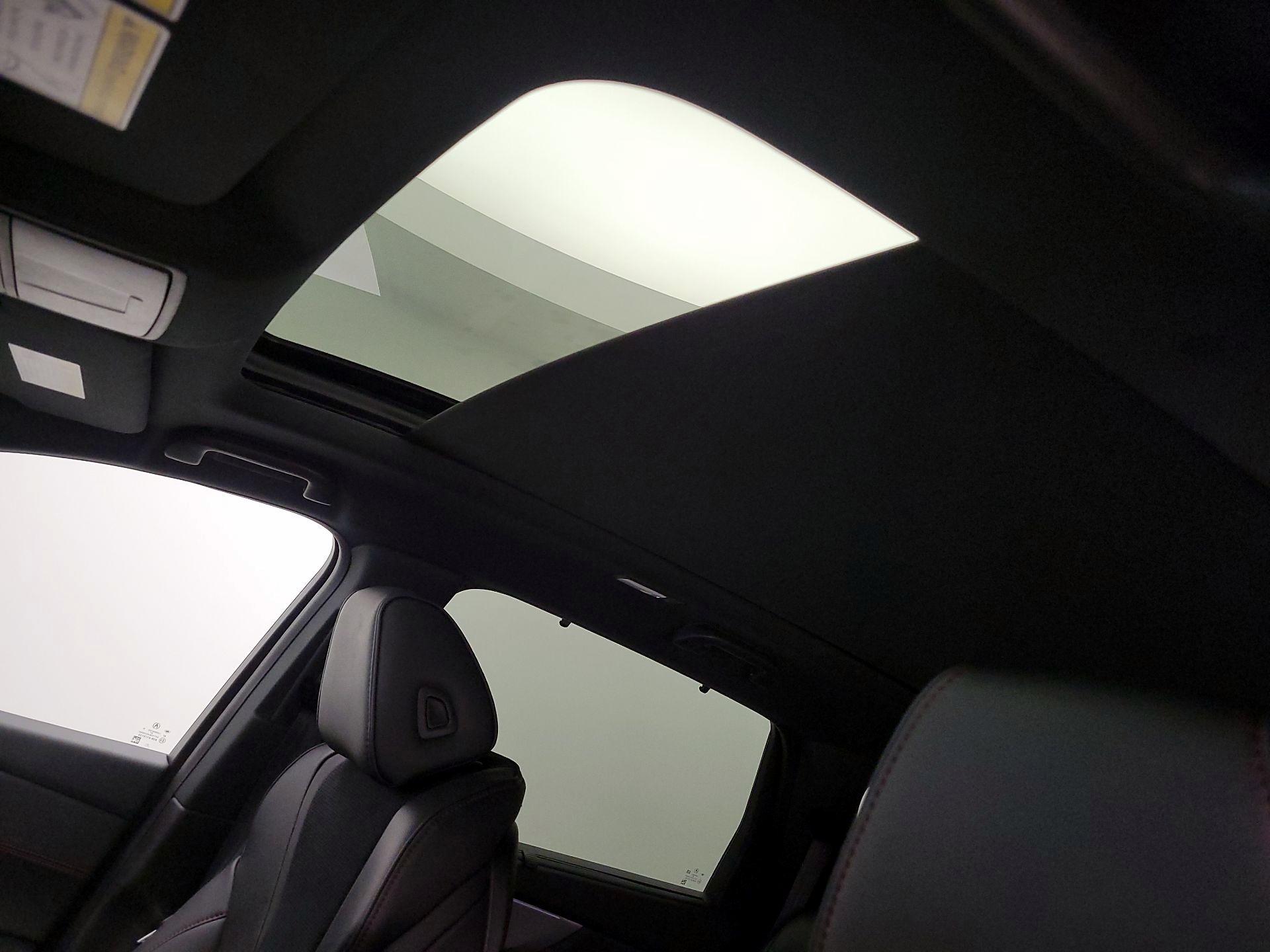 Thumbnail: 2022 Acura MDX - 19