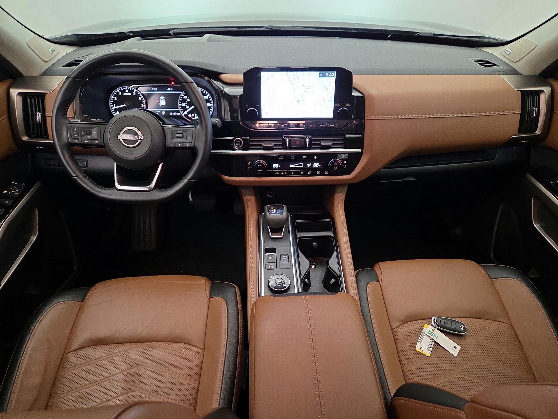 Thumbnail: 2023 Nissan Pathfinder - 9