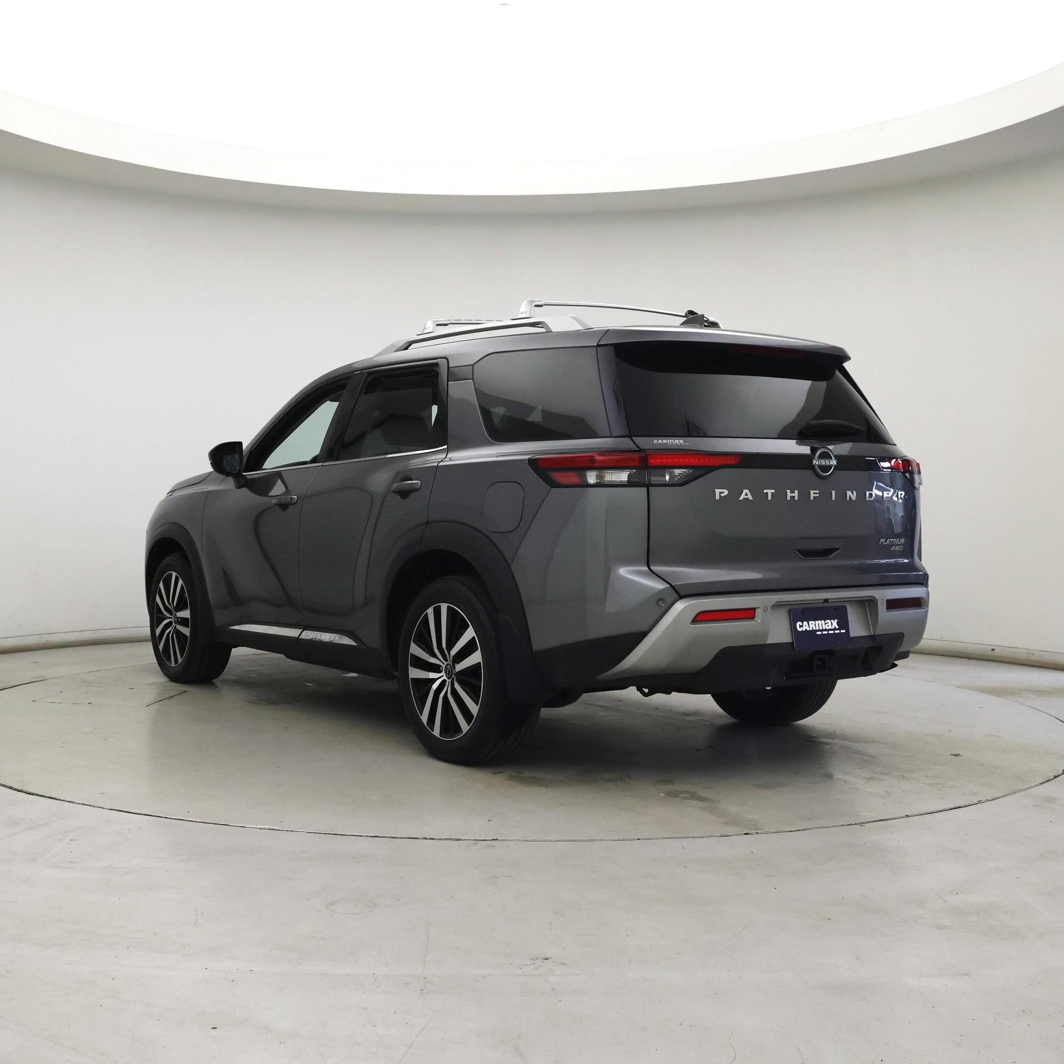 Thumbnail: 2023 Nissan Pathfinder - 2