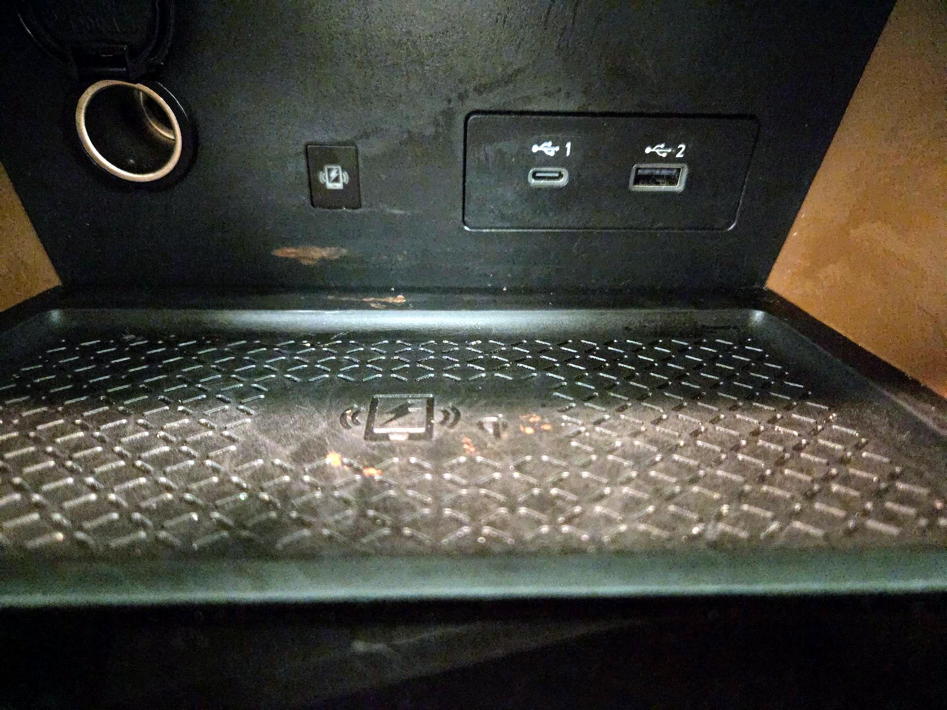 Thumbnail: 2023 Nissan Pathfinder - 19