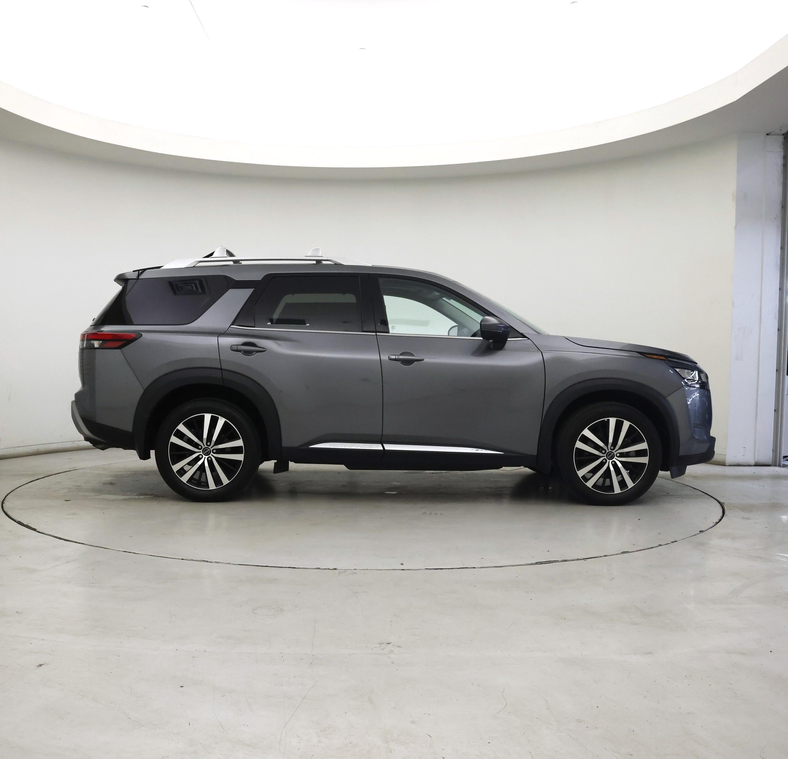 Thumbnail: 2023 Nissan Pathfinder - 7