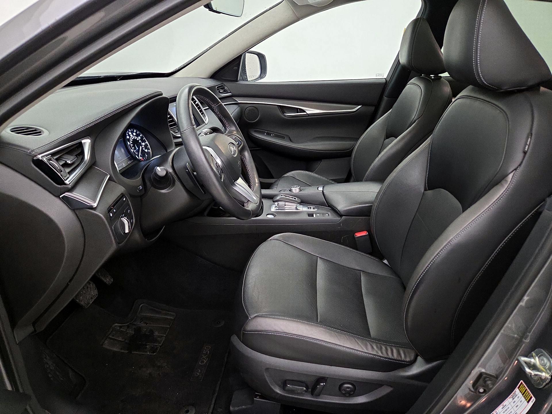 Thumbnail: 2023 INFINITI QX50 - 11