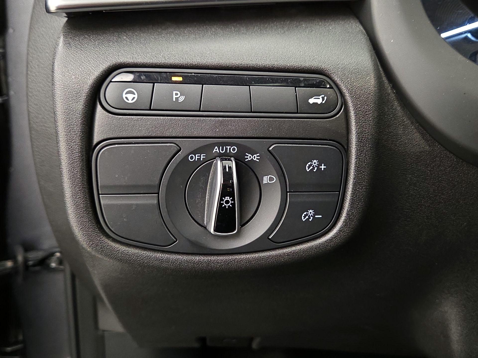 Thumbnail: 2023 INFINITI QX50 - 13