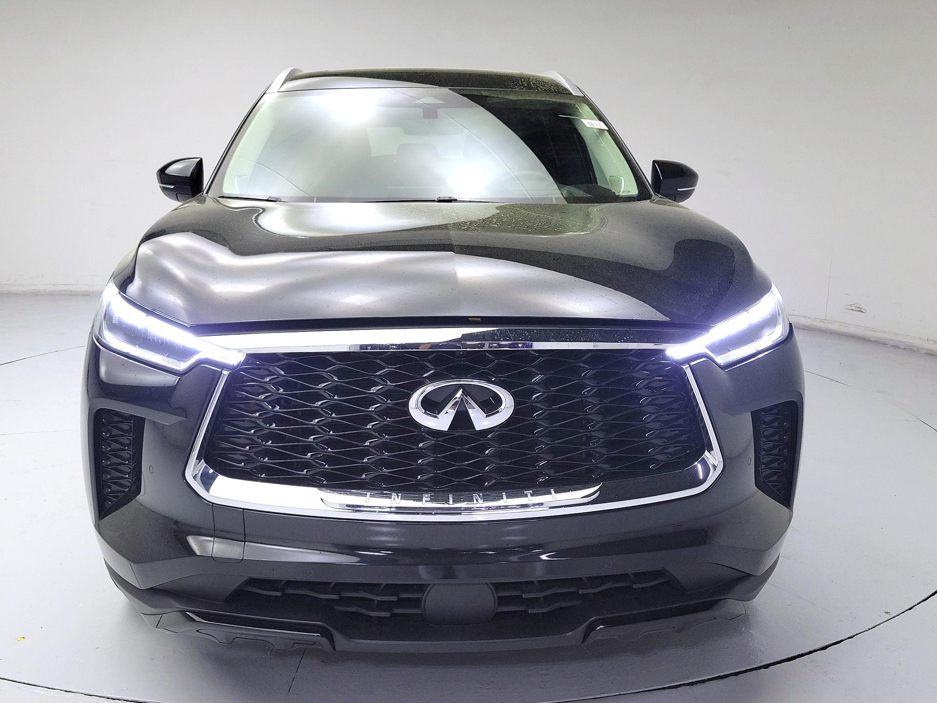 Thumbnail: 2023 INFINITI QX60 - 2