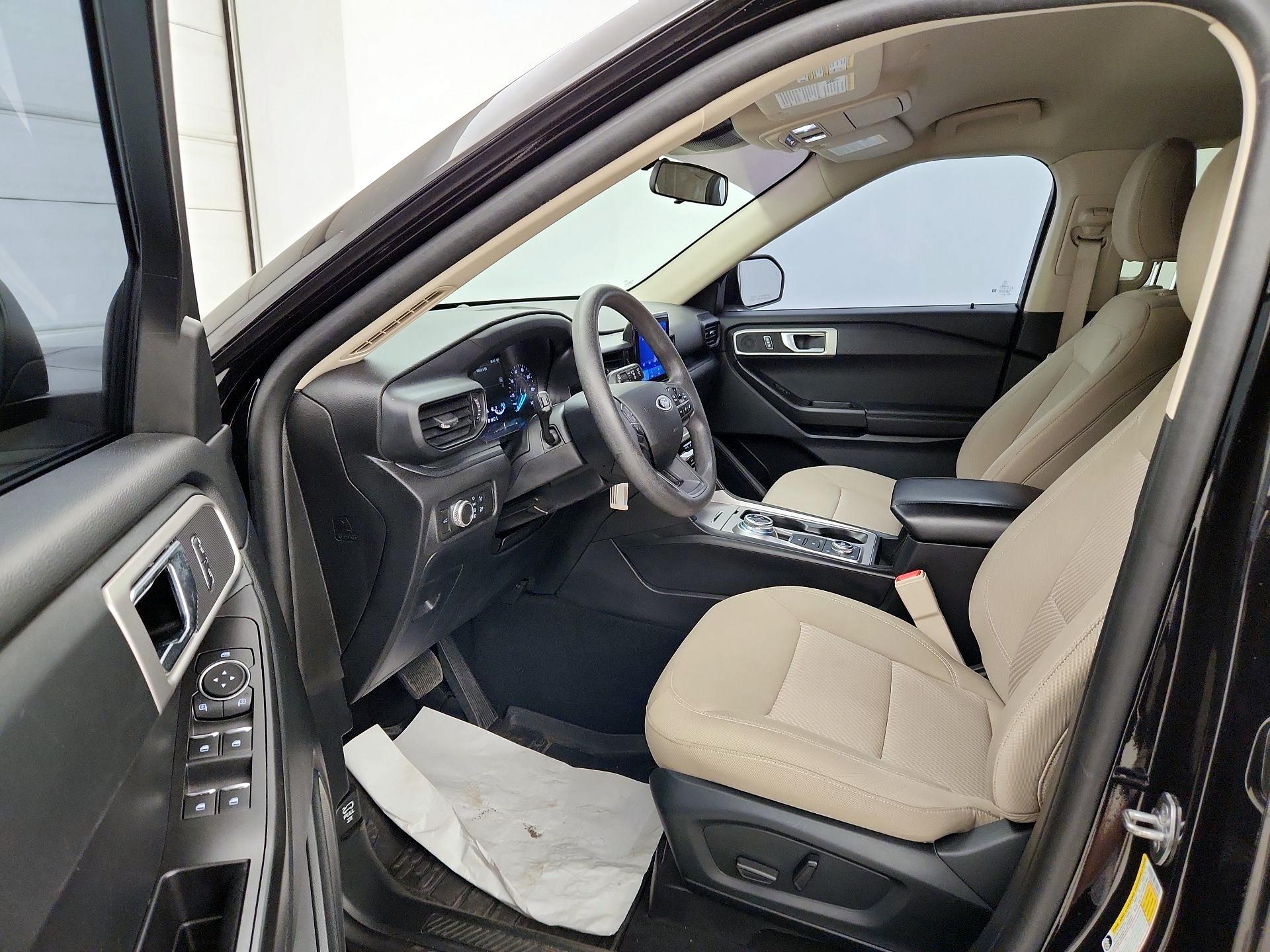 Thumbnail: 2021 Ford Explorer - 9