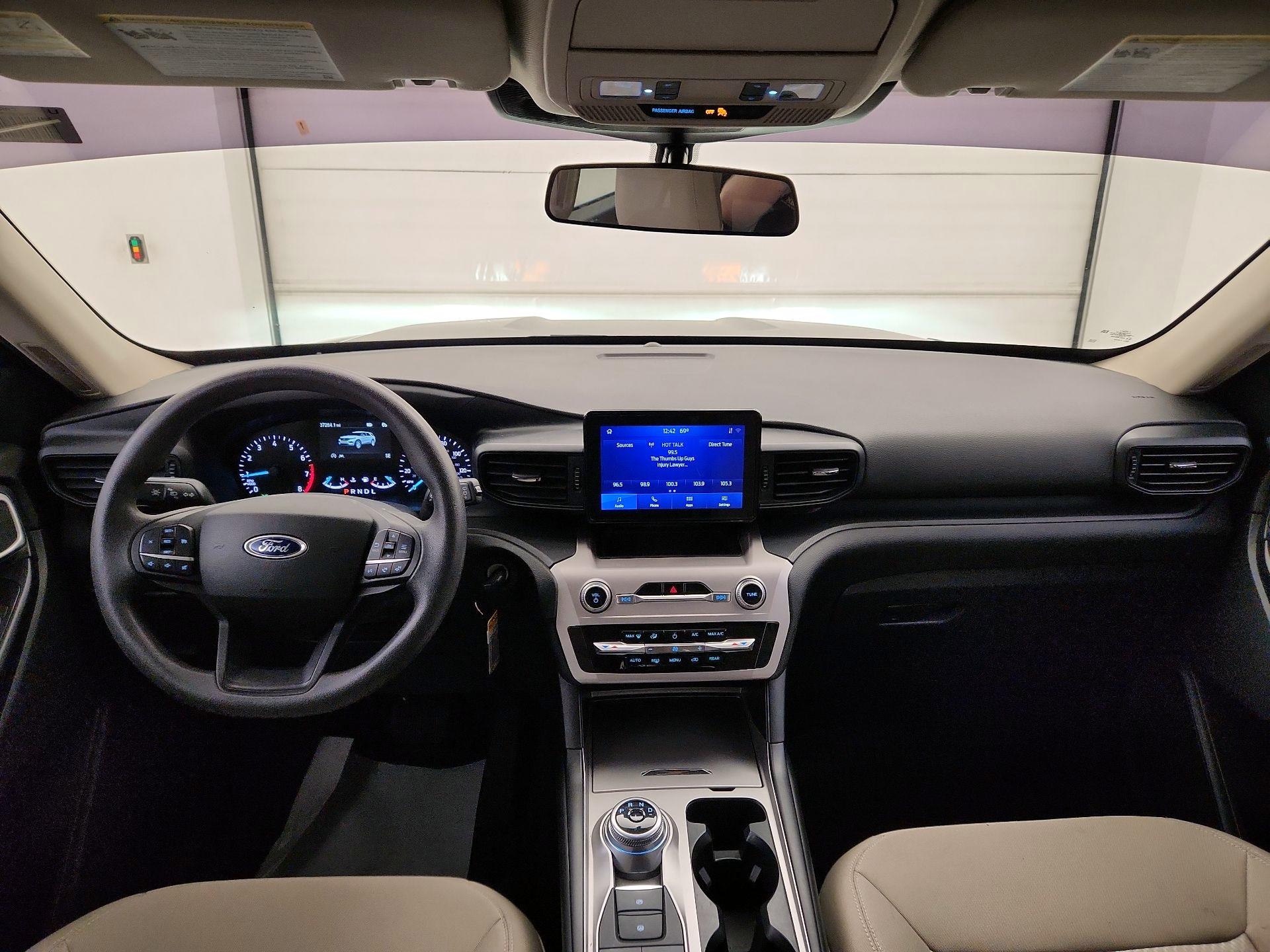 Thumbnail: 2021 Ford Explorer - 8