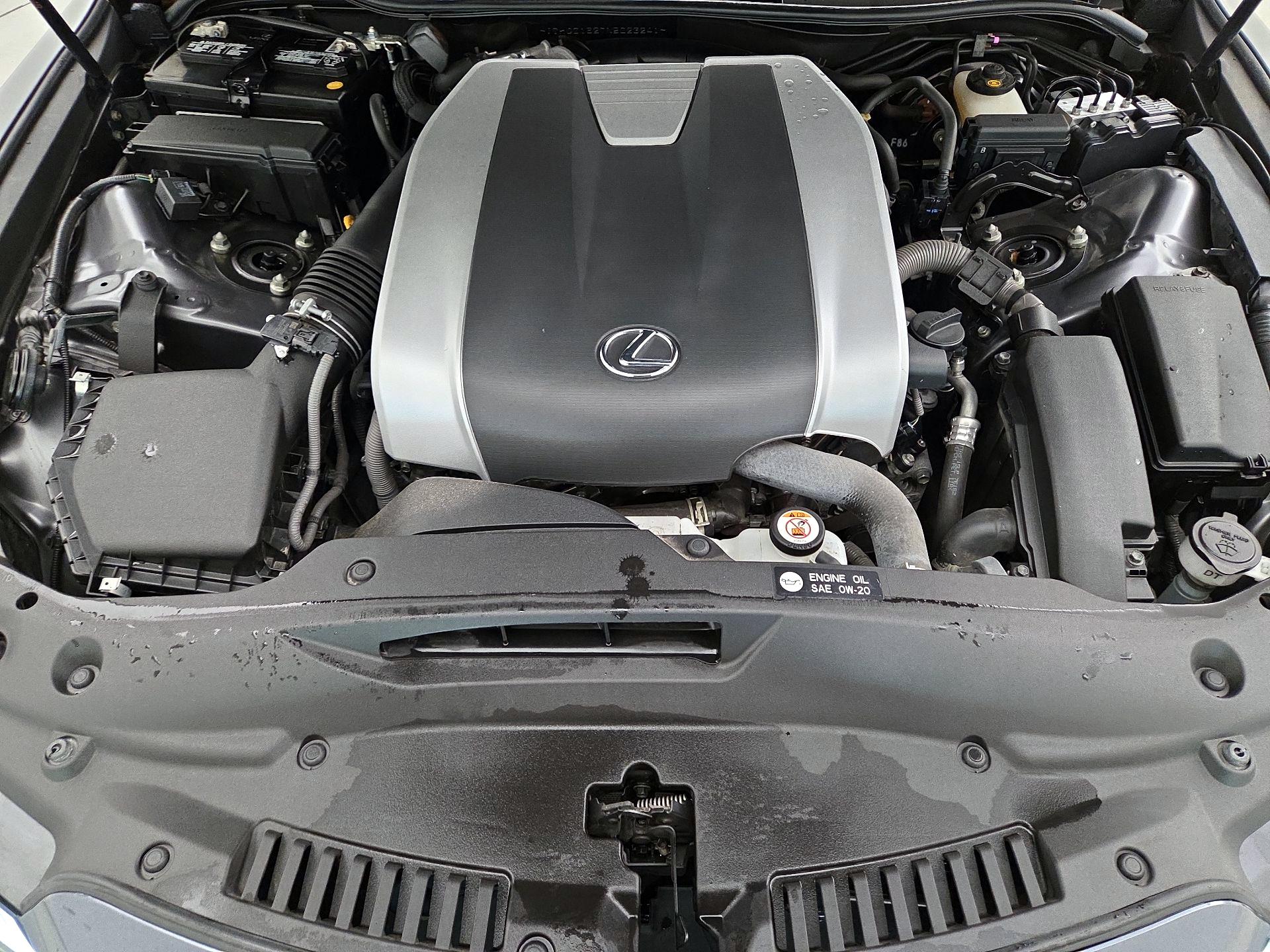 Thumbnail: 2022 Lexus IS - 20