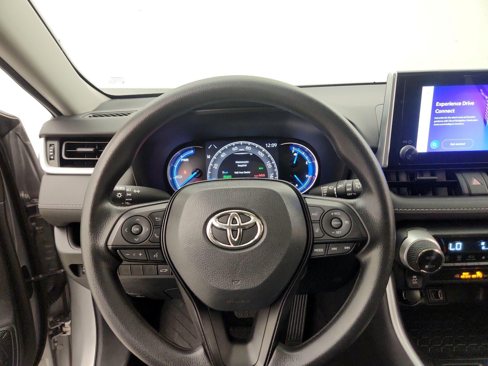 Thumbnail: 2023 Toyota RAV4 - 10