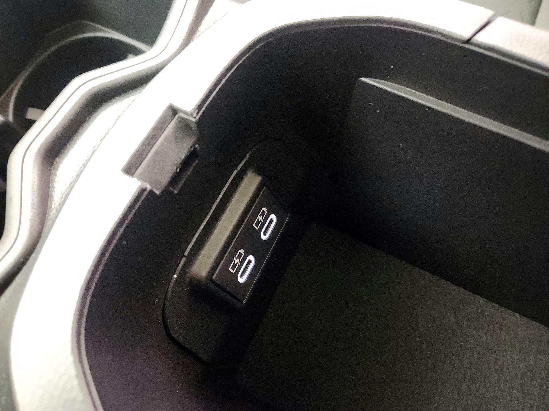 Thumbnail: 2023 Toyota RAV4 - 19