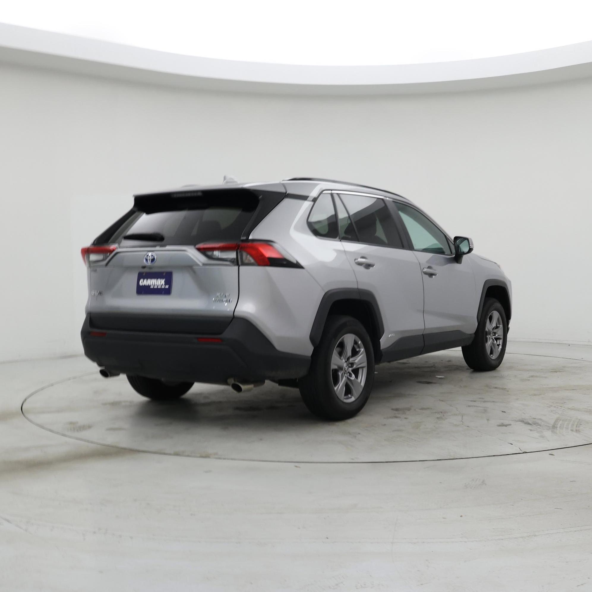 Thumbnail: 2023 Toyota RAV4 - 8