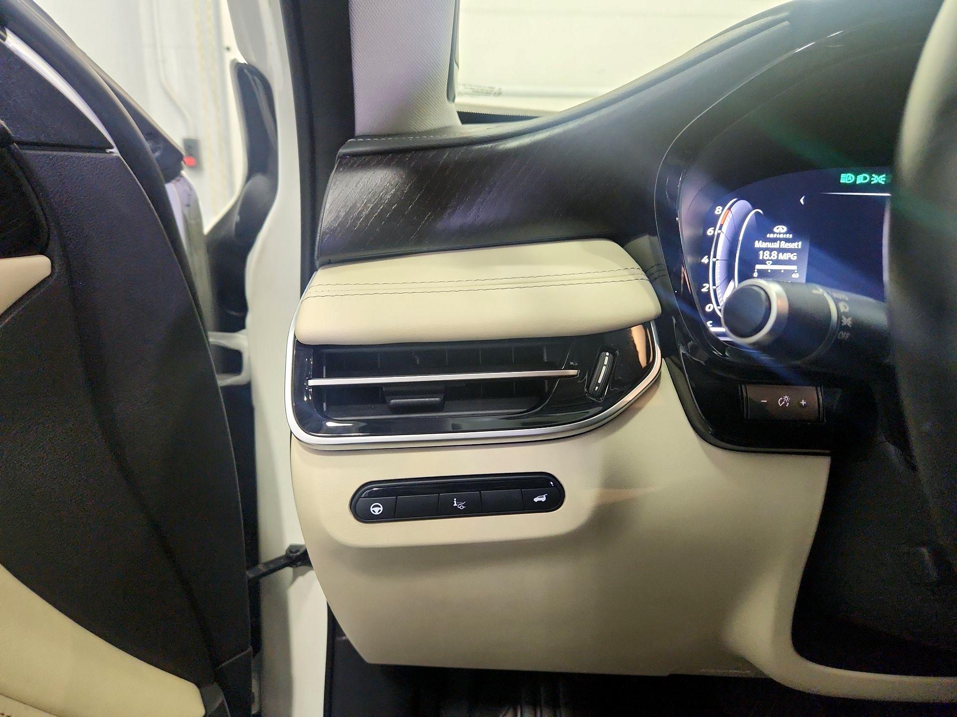 Thumbnail: 2023 INFINITI QX60 - 13