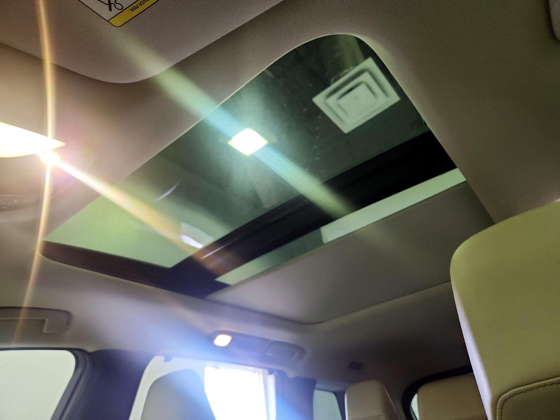 Thumbnail: 2023 INFINITI QX60 - 20