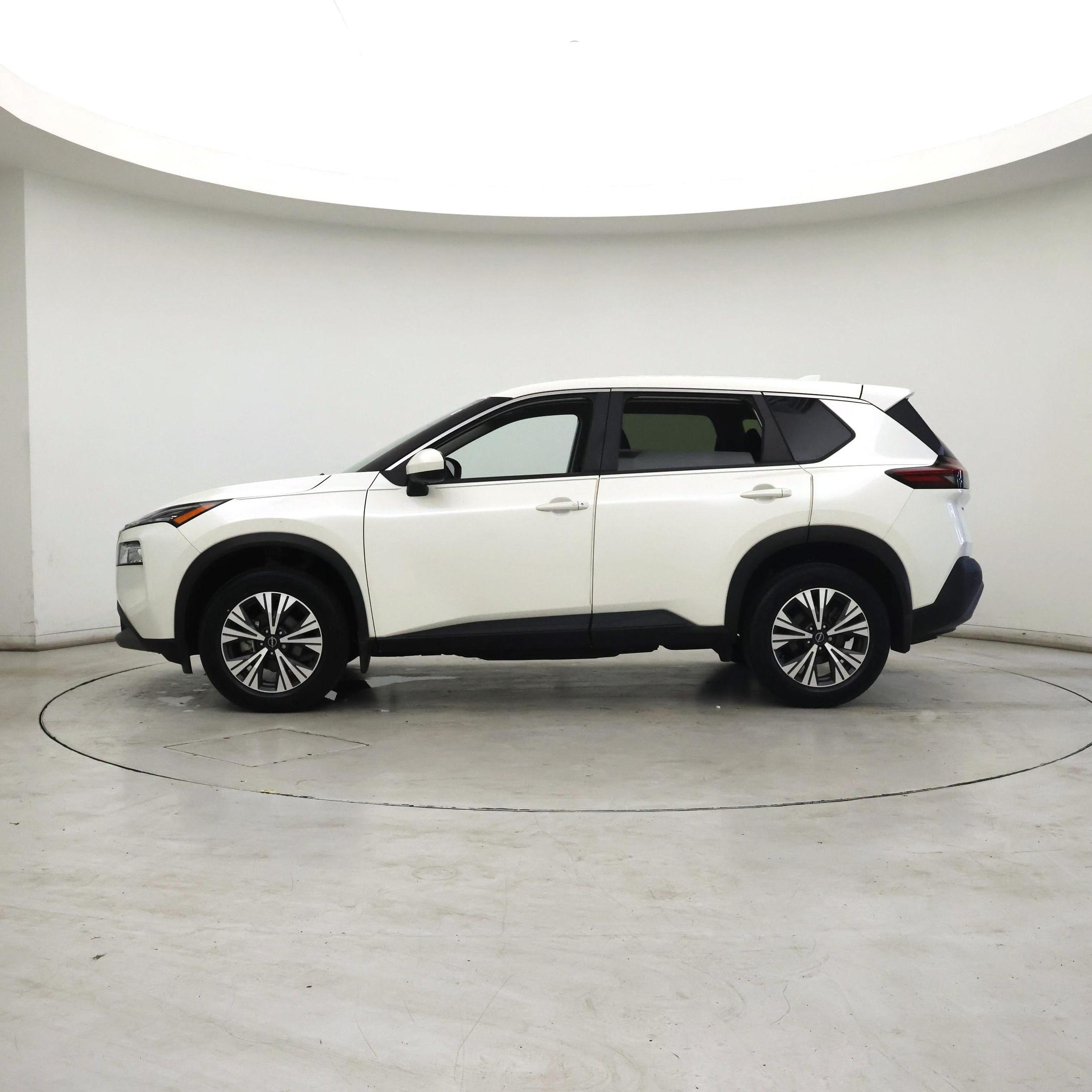 Thumbnail: 2023 Nissan Rogue - 3