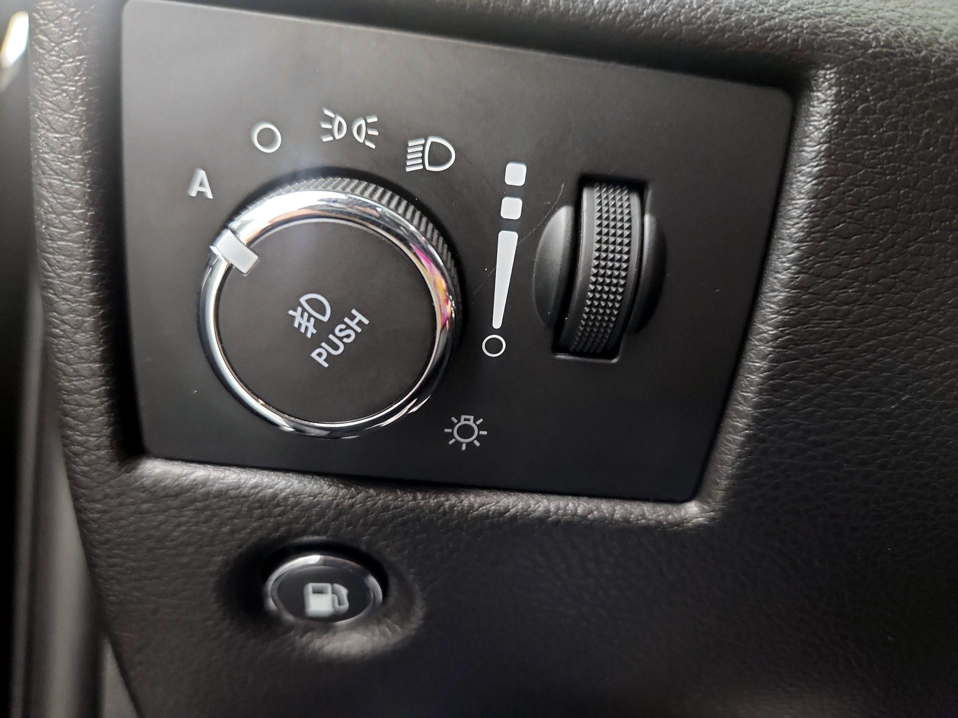 Thumbnail: 2021 Jeep Grand Cherokee - 11