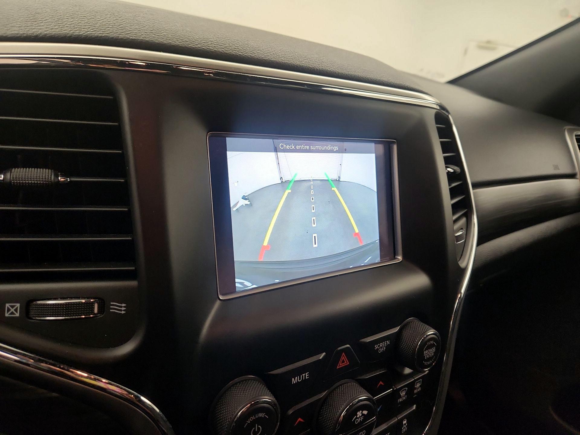 Thumbnail: 2021 Jeep Grand Cherokee - 12