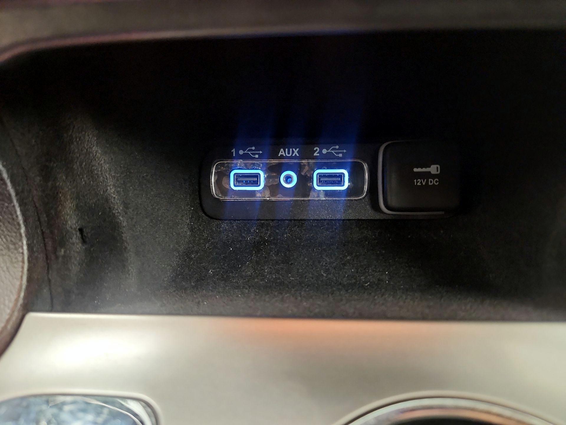 Thumbnail: 2021 Jeep Grand Cherokee - 16