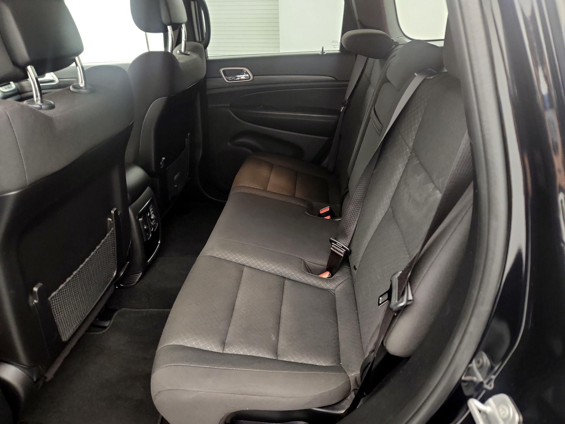 Thumbnail: 2021 Jeep Grand Cherokee - 17