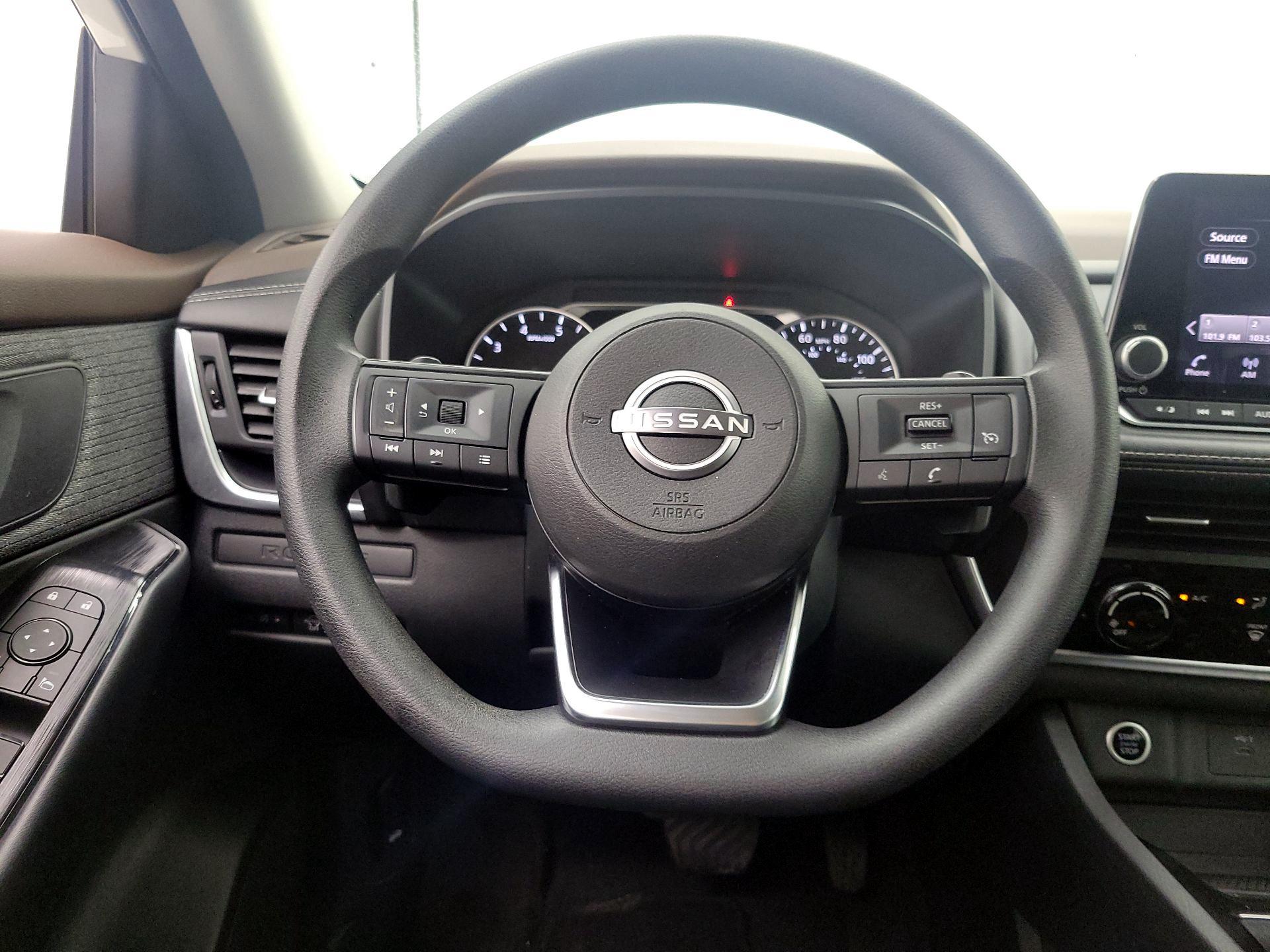 Thumbnail: 2023 Nissan Rogue - 10