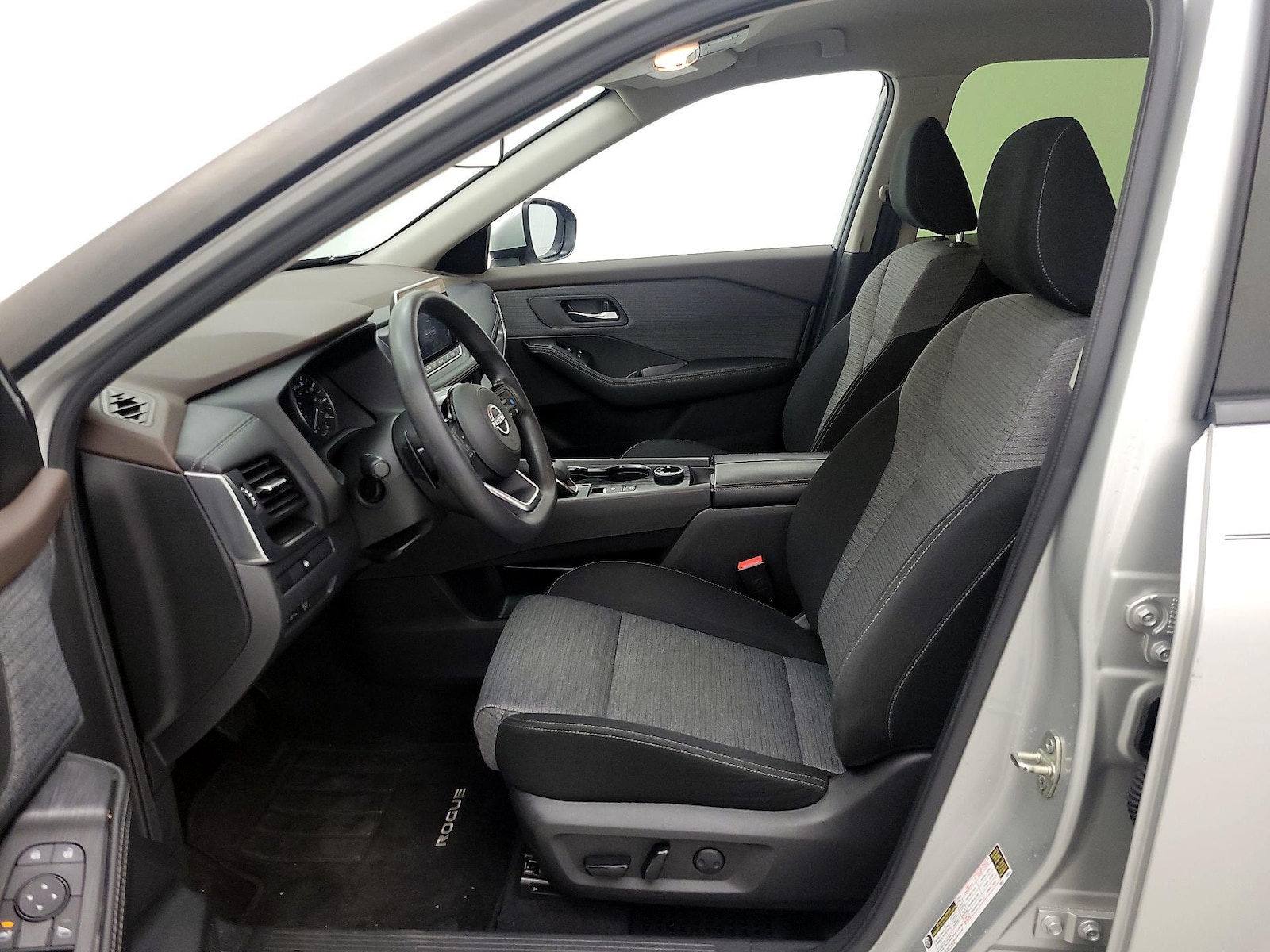 Power Seat(s) & Side Airbags