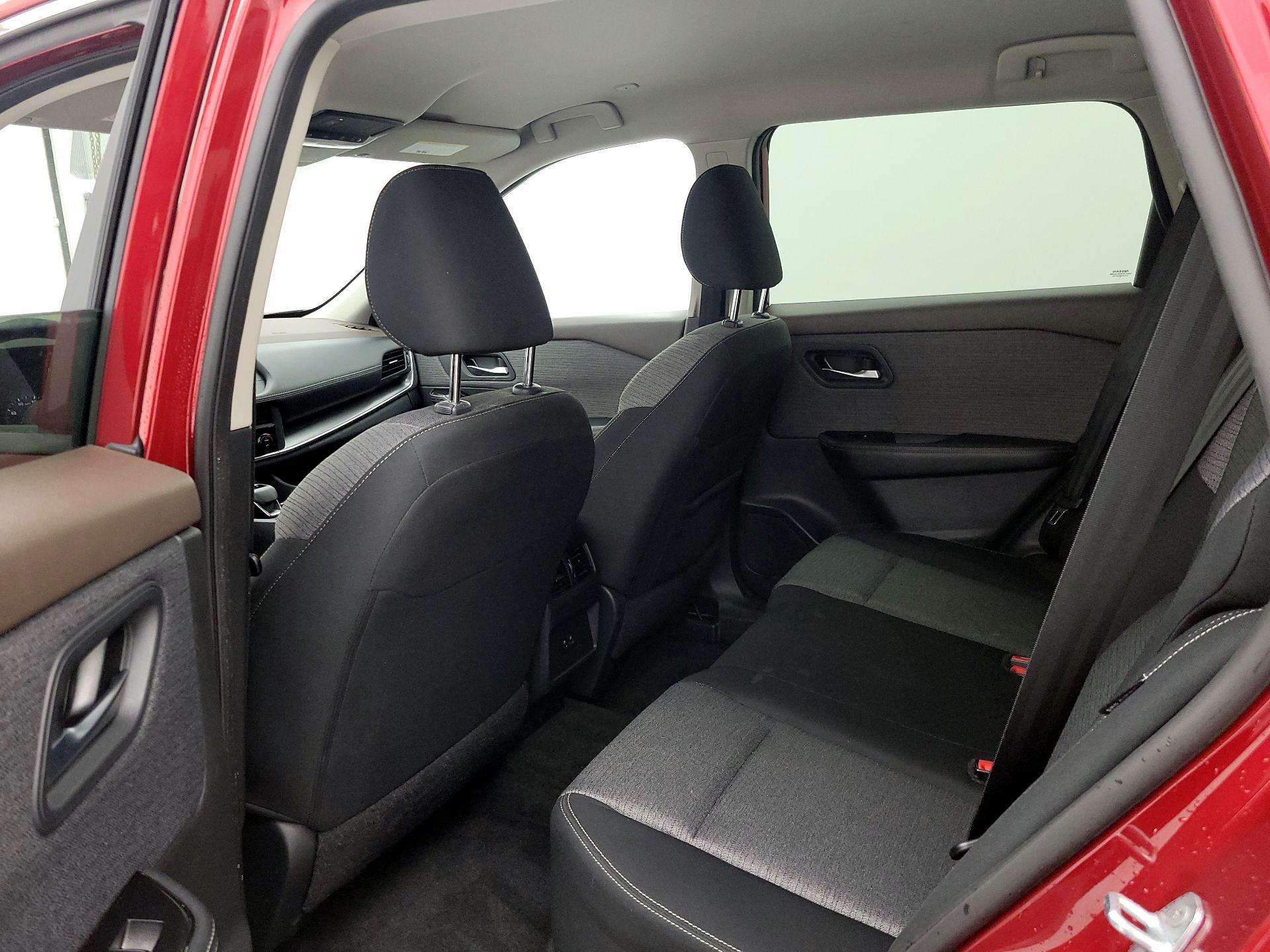 Thumbnail: 2023 Nissan Rogue - 19