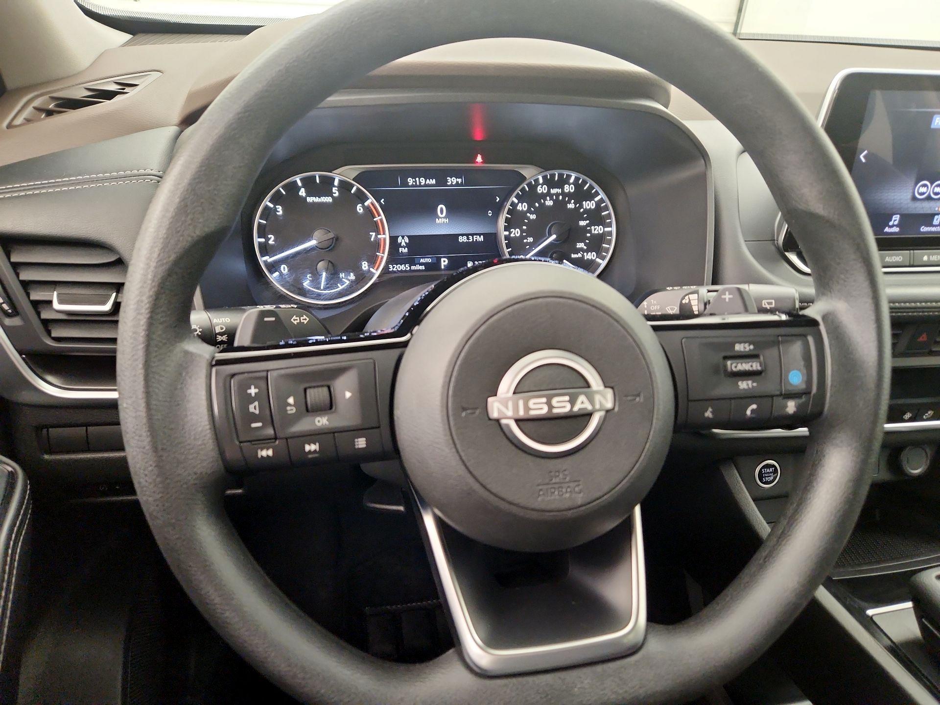 Thumbnail: 2023 Nissan Rogue - 10