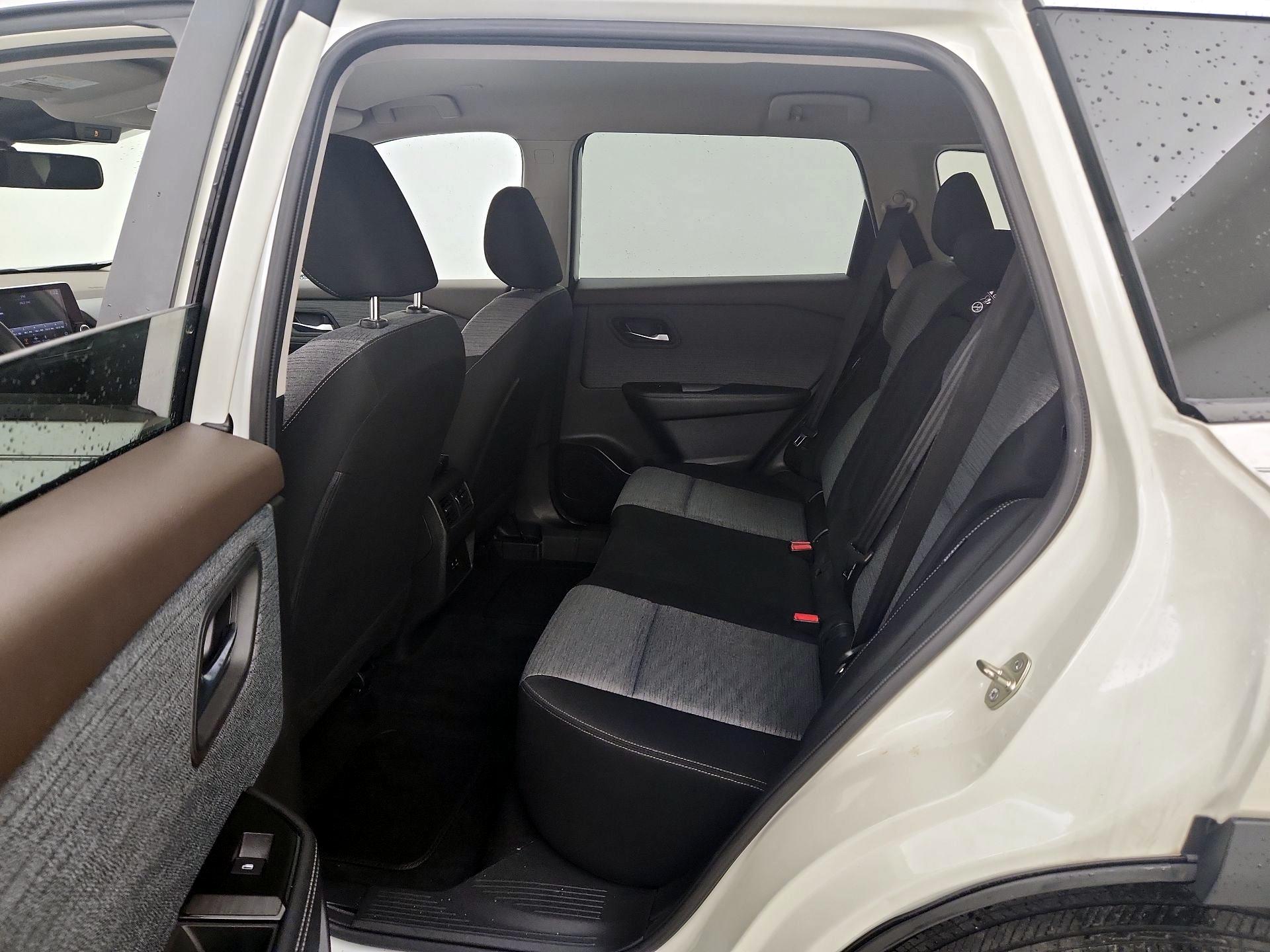 Thumbnail: 2023 Nissan Rogue - 19