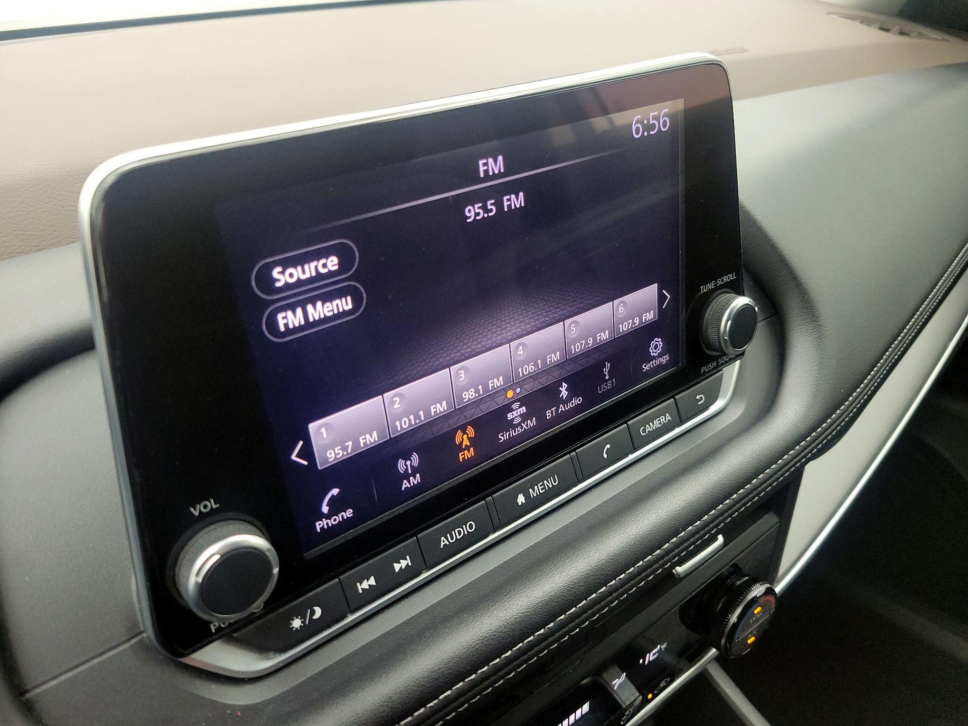 Thumbnail: 2023 Nissan Rogue - 15