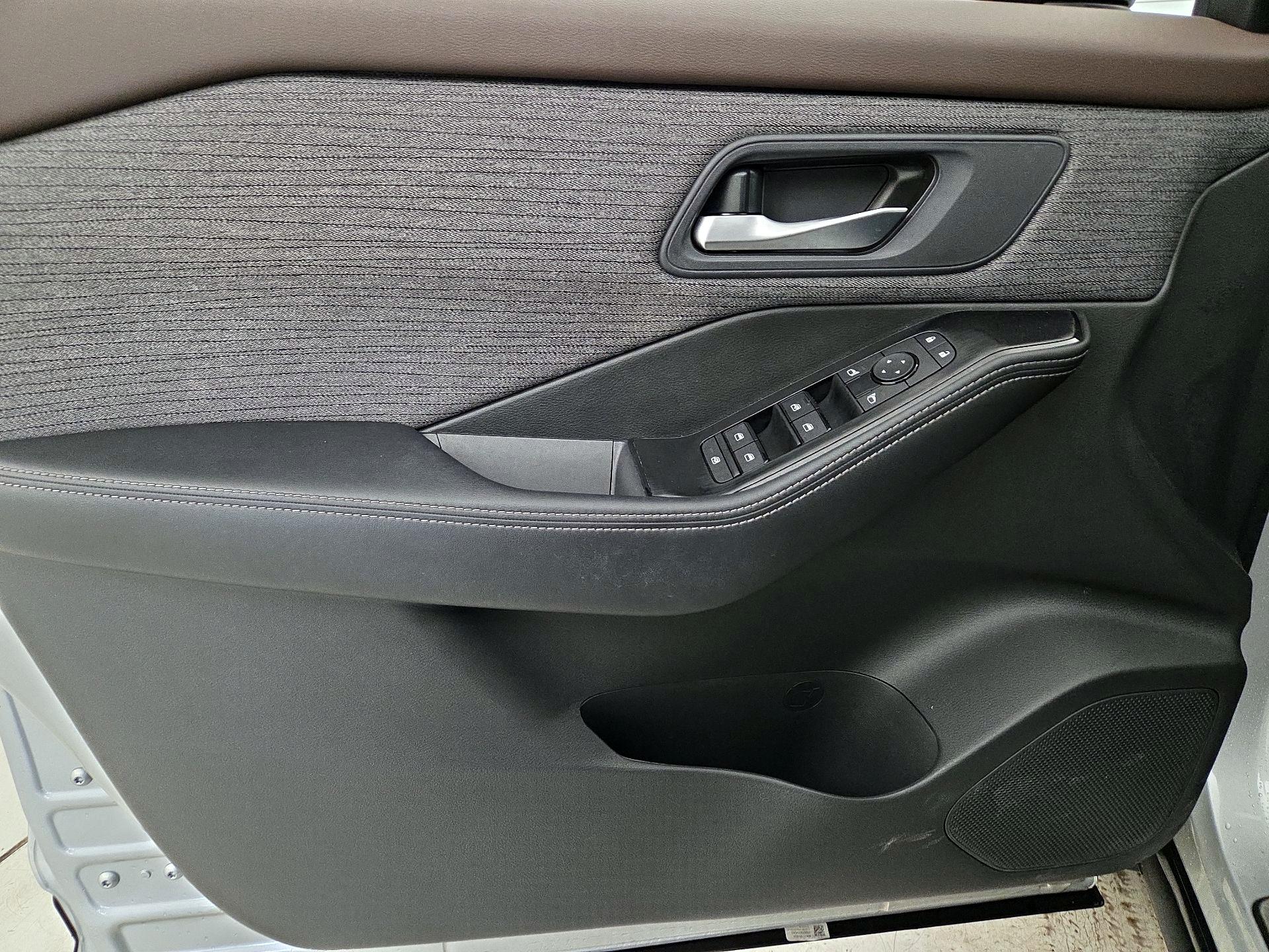 Thumbnail: 2023 Nissan Rogue - 12